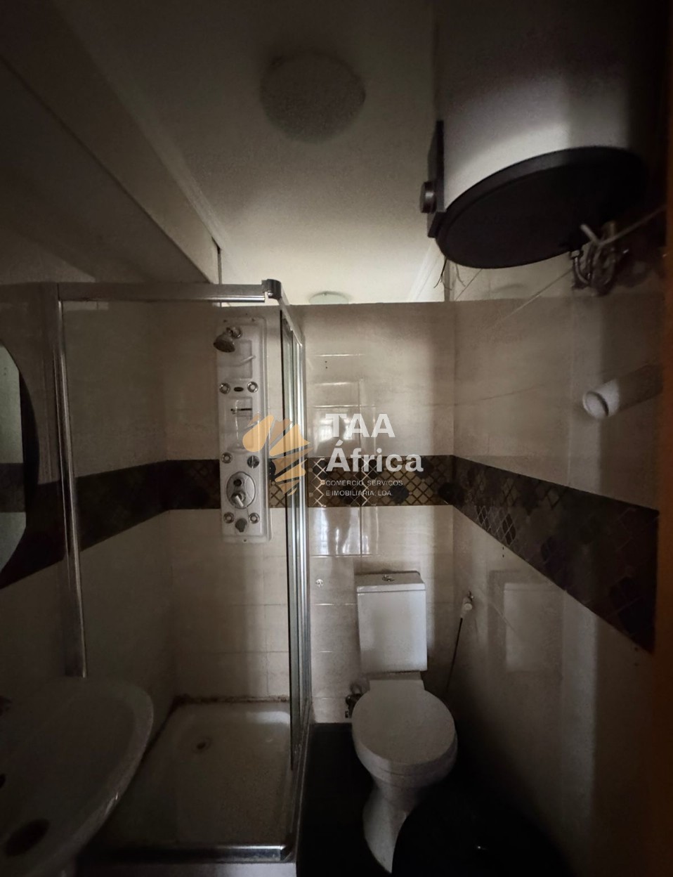 24f21a357b5a48a39863a09a8e91107c