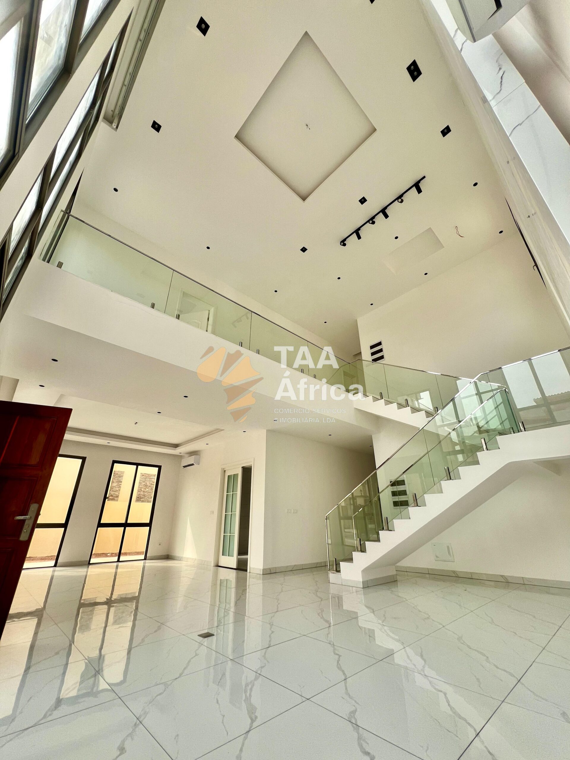 WhatsApp-Image-2025-10-19-at-18.16.21-1