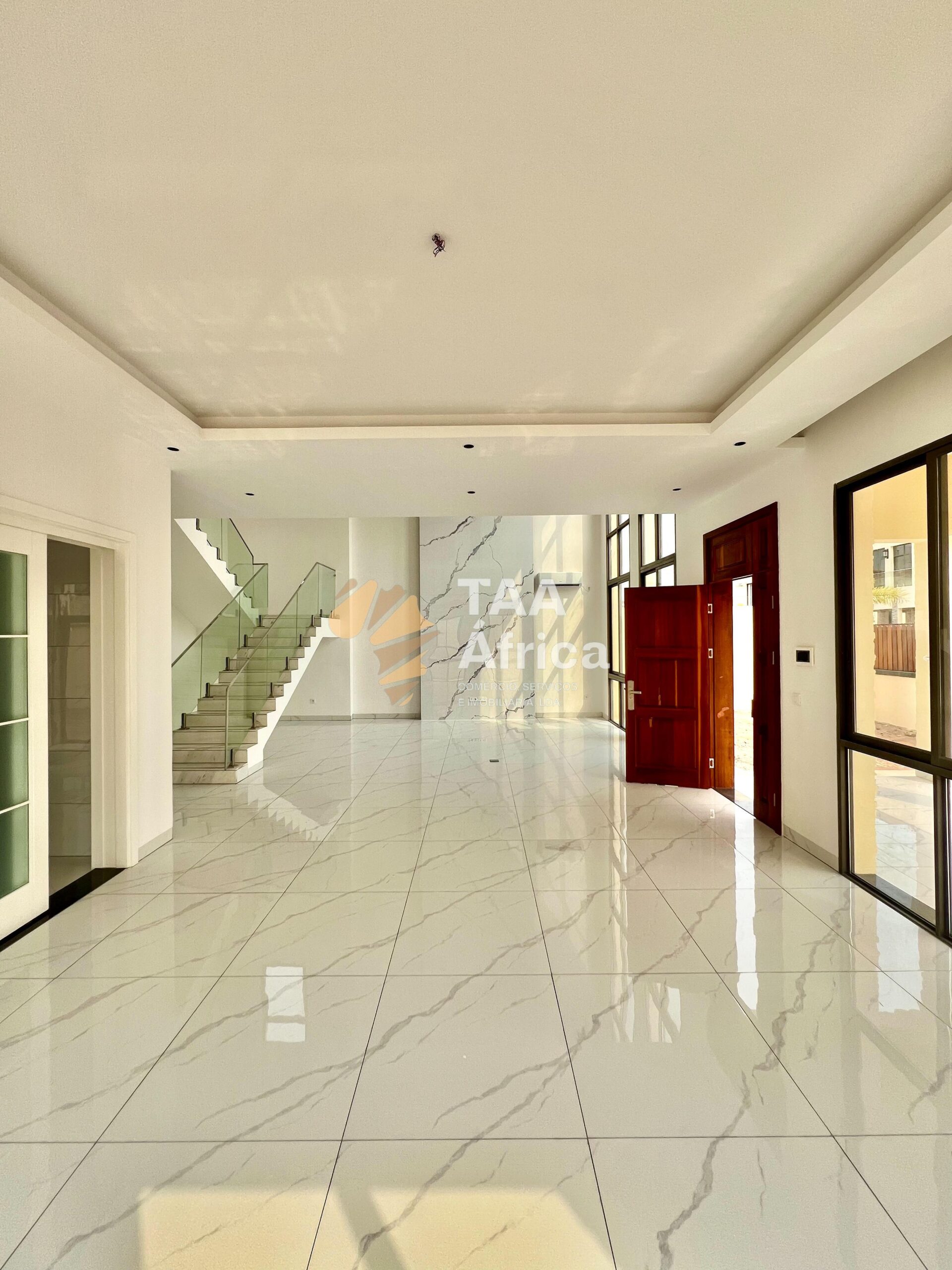 WhatsApp-Image-2025-10-19-at-18.16.22-1