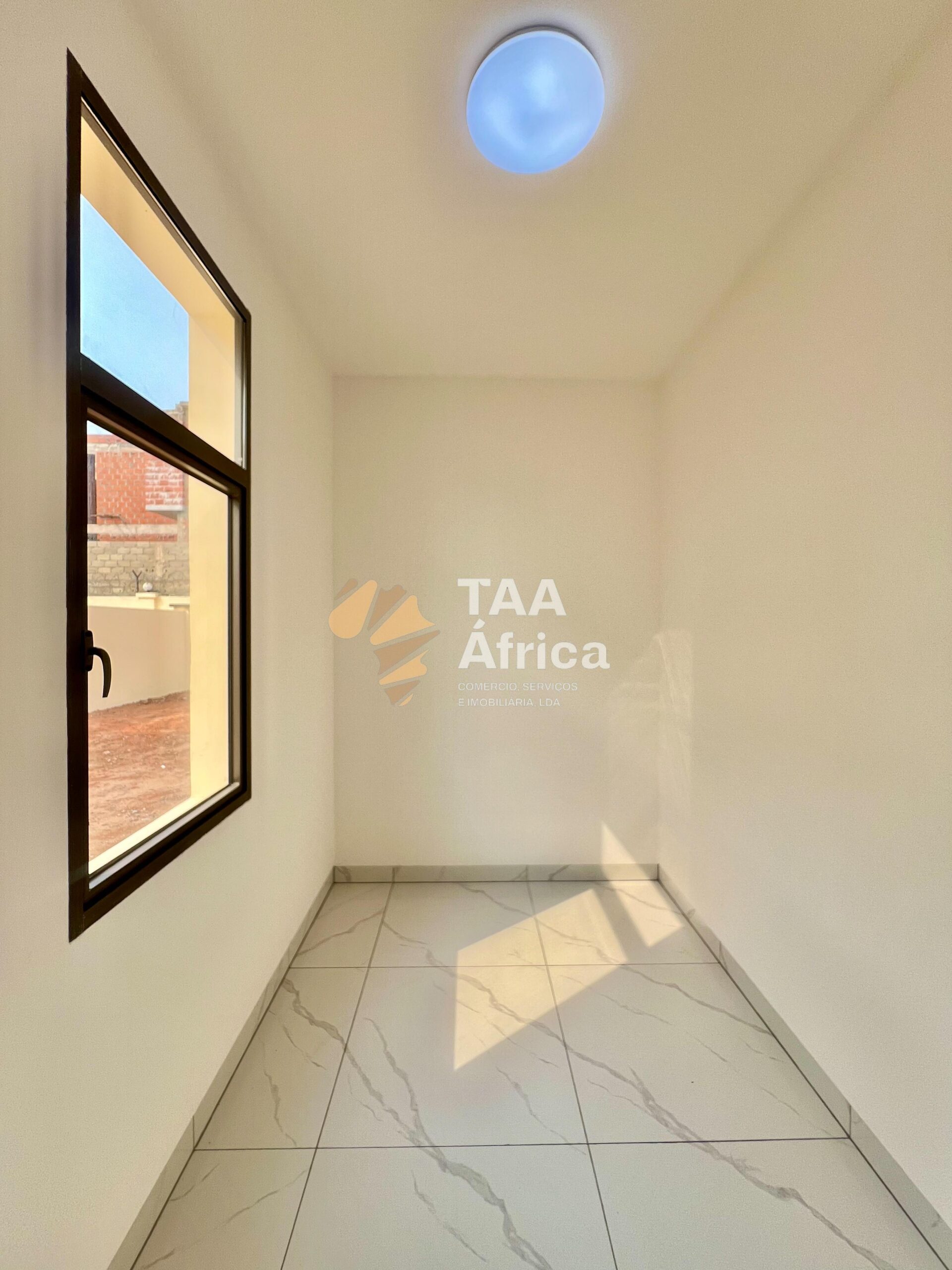 WhatsApp-Image-2025-10-19-at-18.16.22