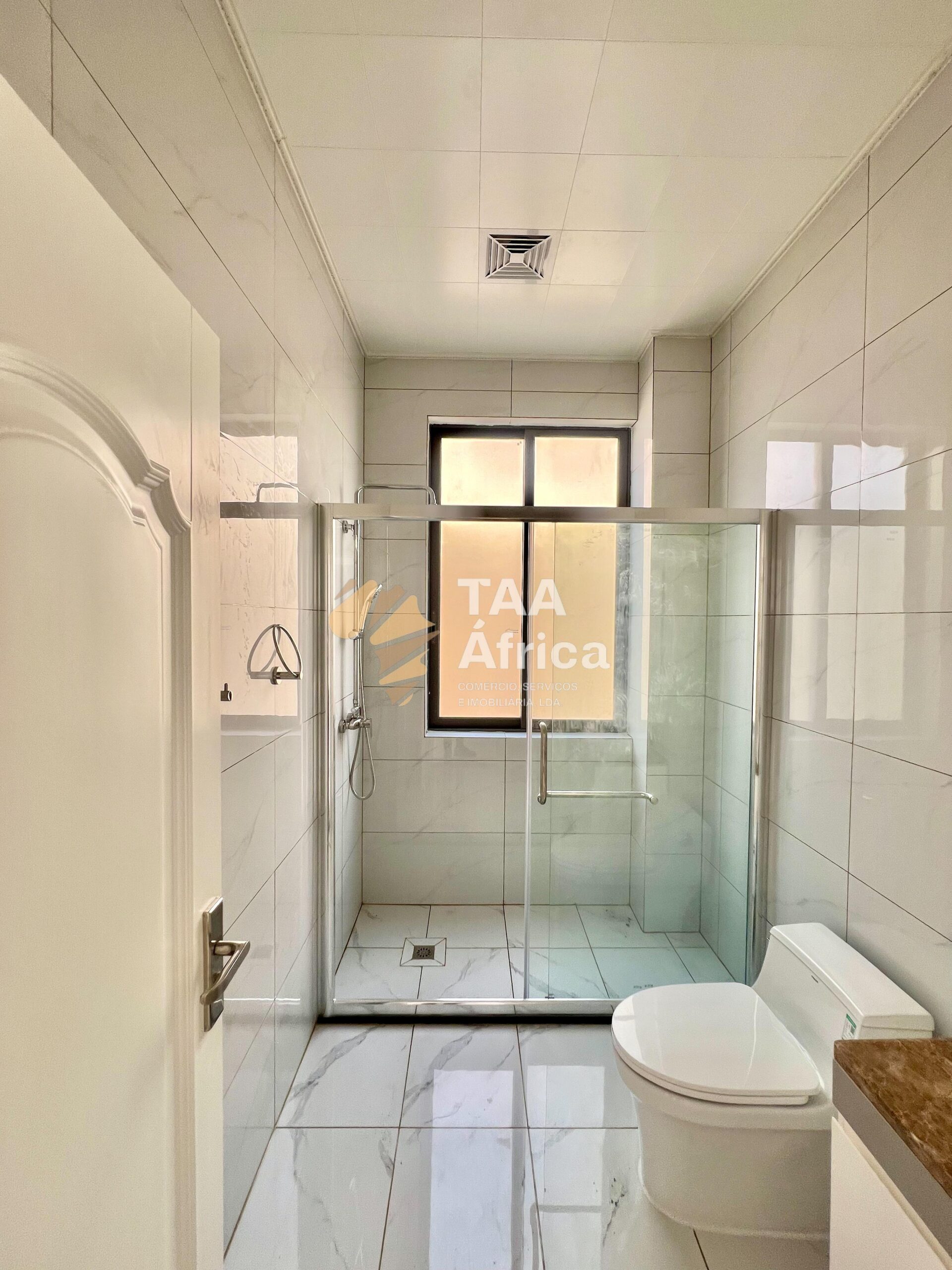 WhatsApp-Image-2025-10-19-at-18.16.23