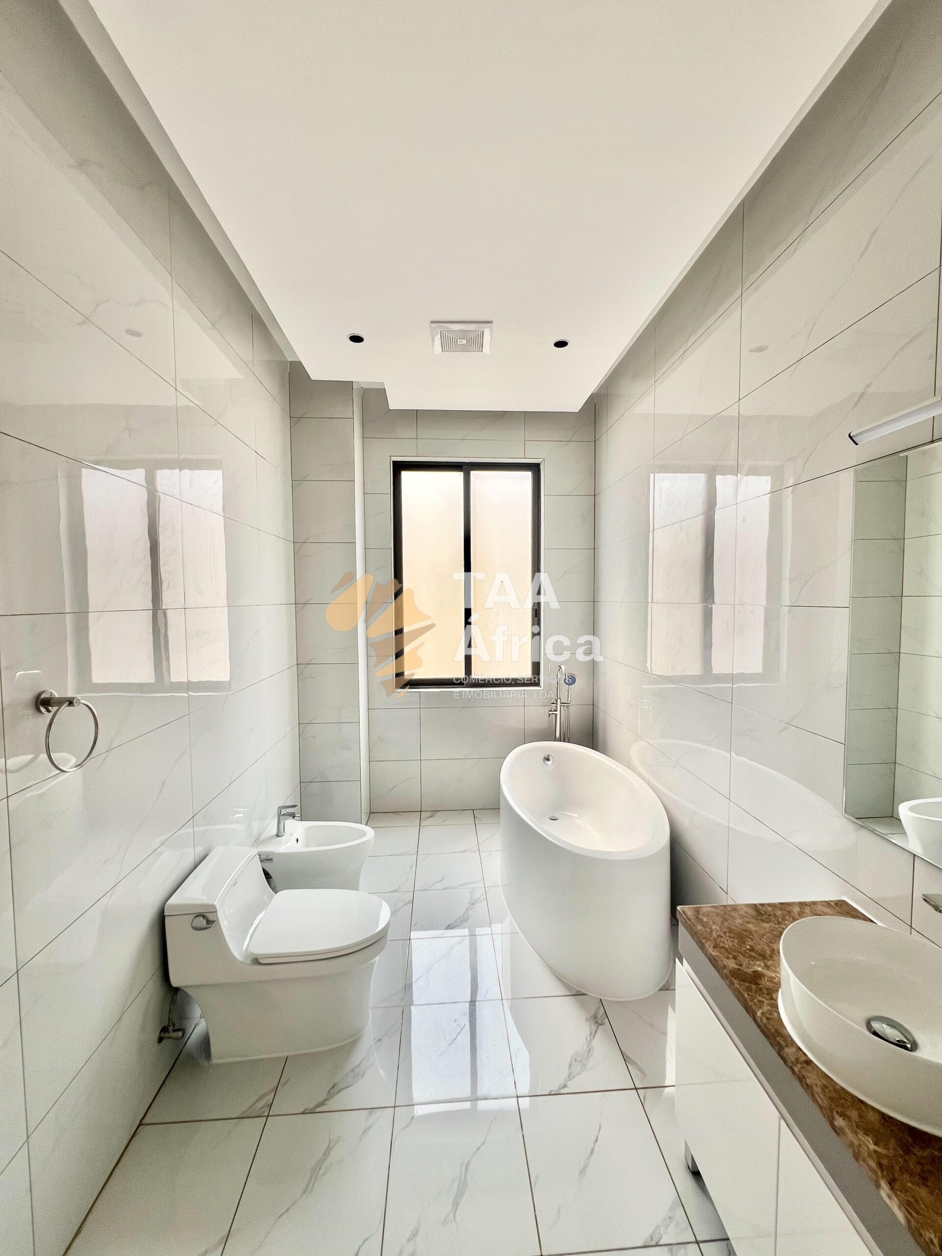 WhatsApp-Image-2025-10-19-at-18.16.25