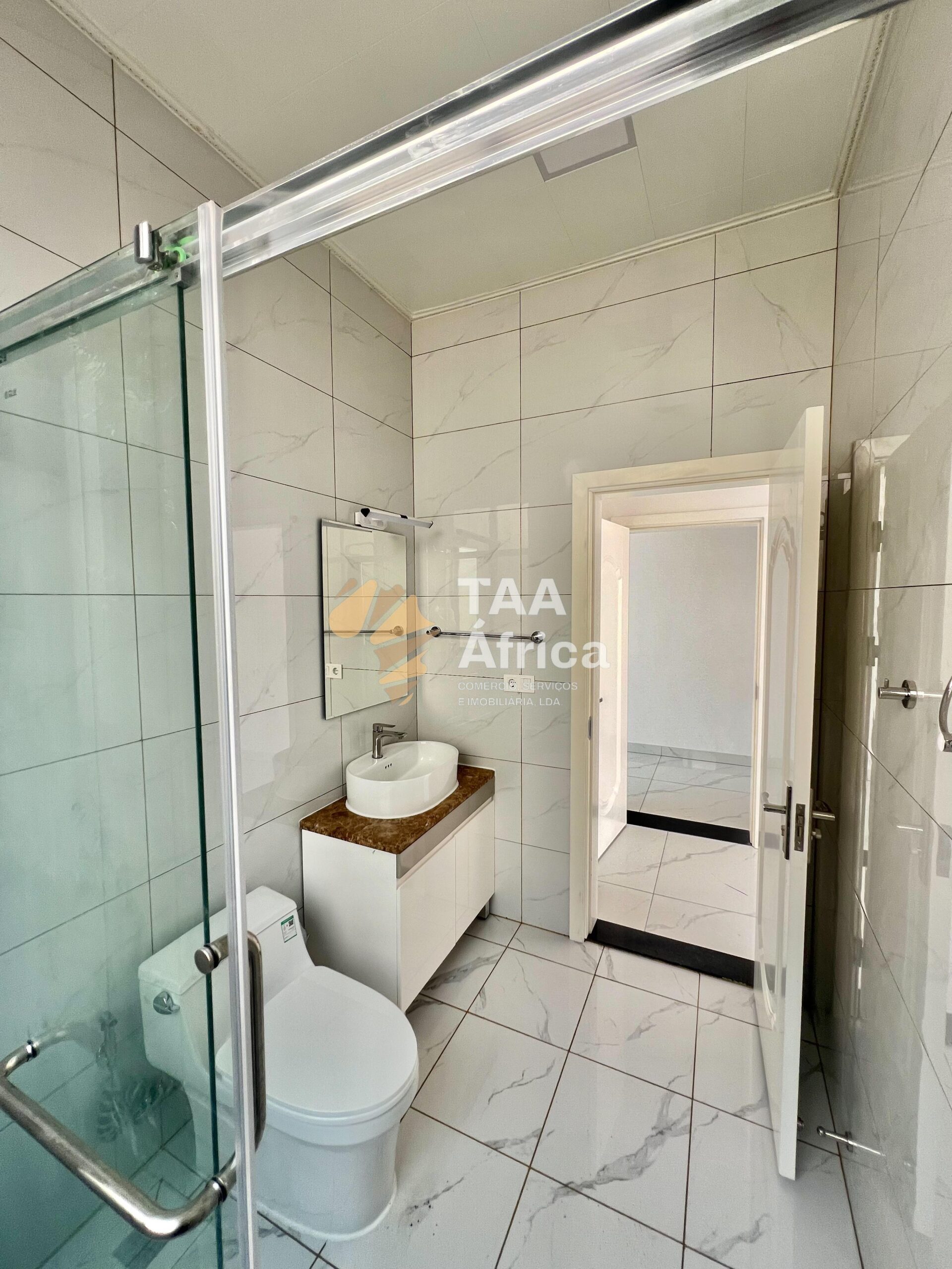 WhatsApp-Image-2025-10-19-at-18.16.48