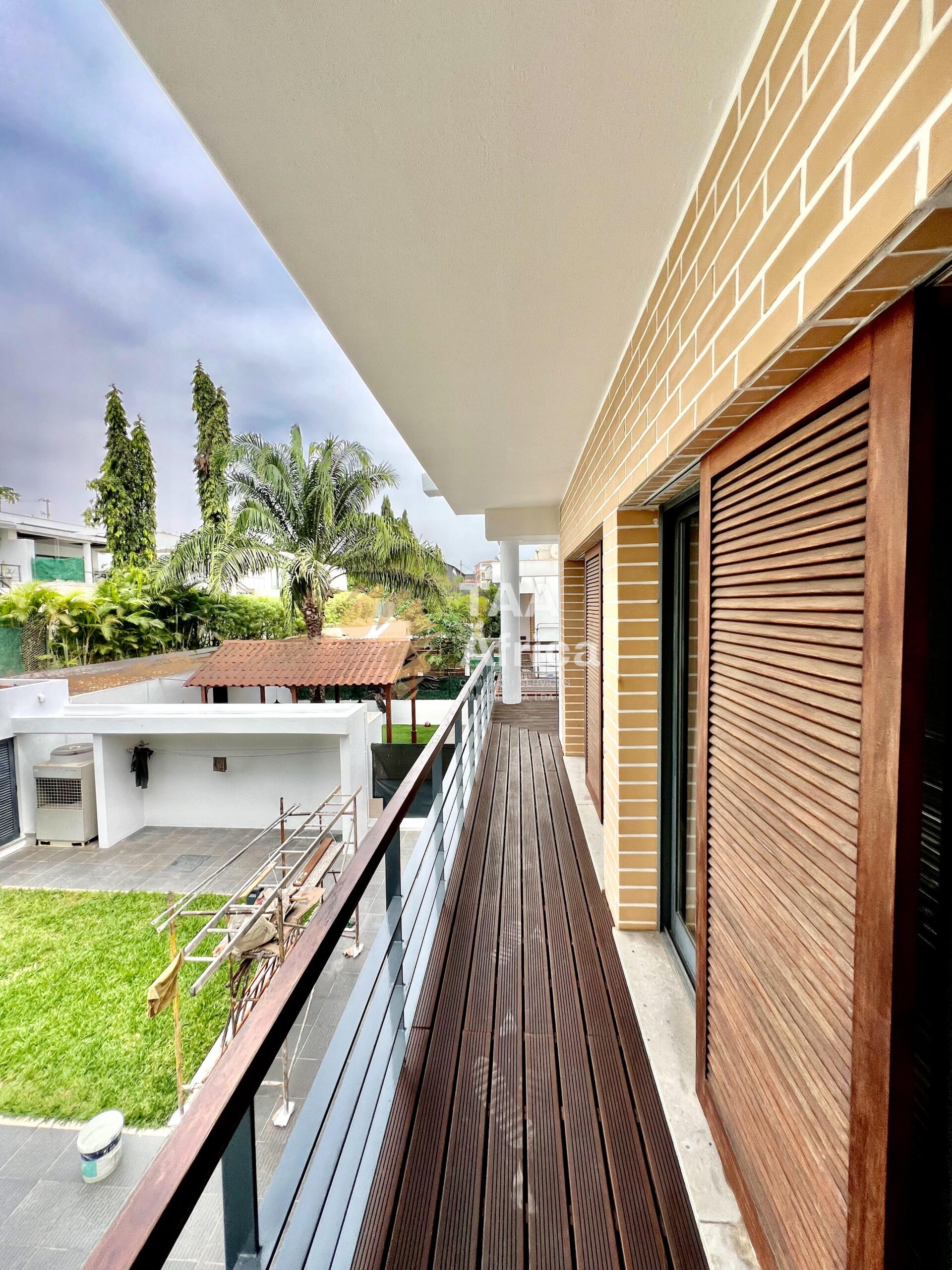 WhatsApp-Image-2025-10-21-at-10.49.59-2