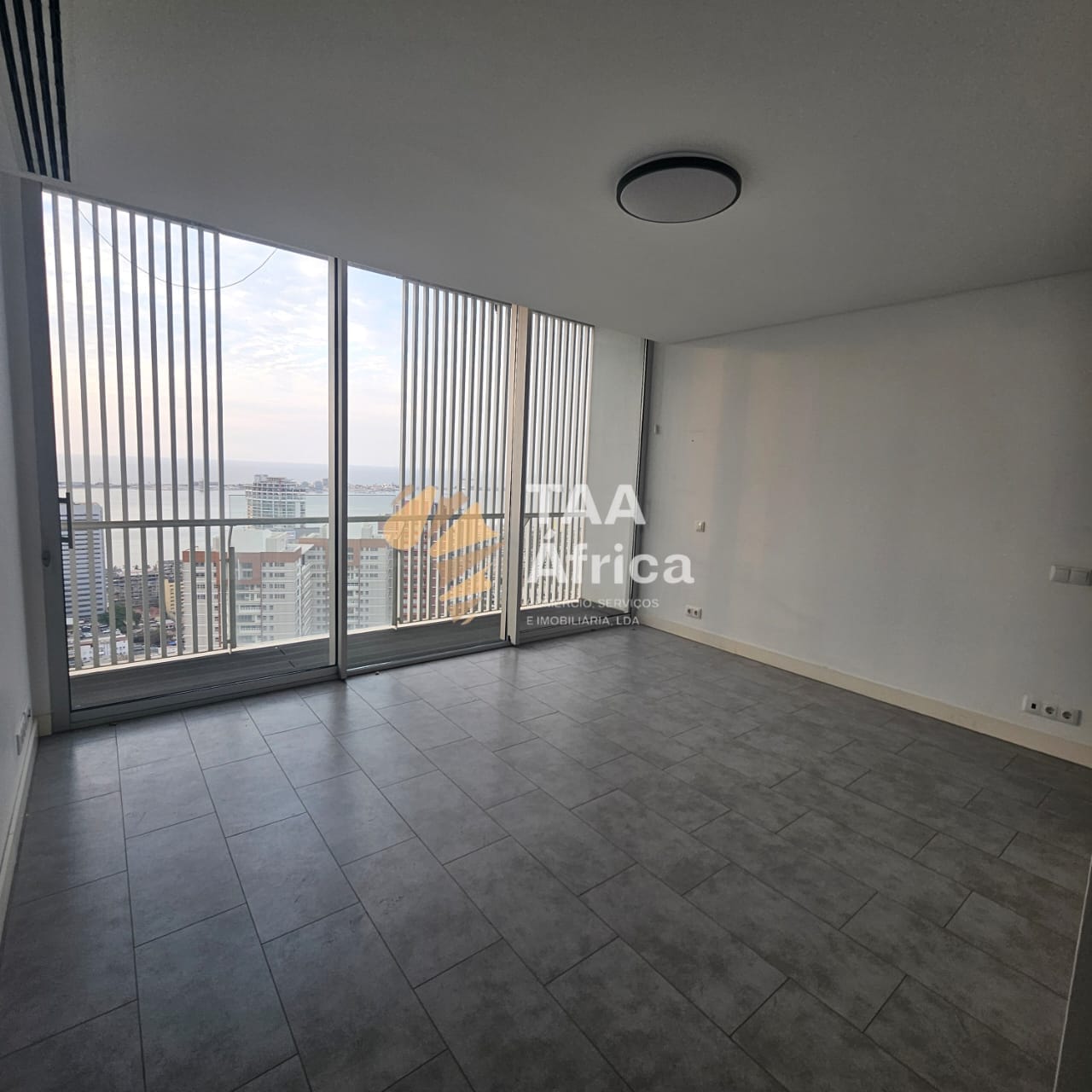 WhatsApp-Image-2025-10-26-at-22.04.20-2