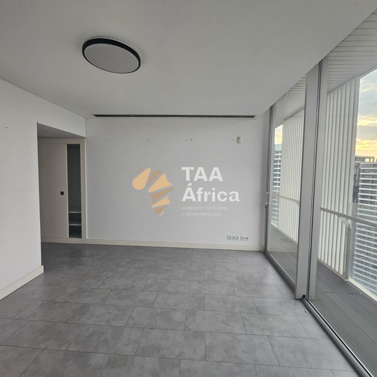 WhatsApp-Image-2025-10-26-at-22.04.21