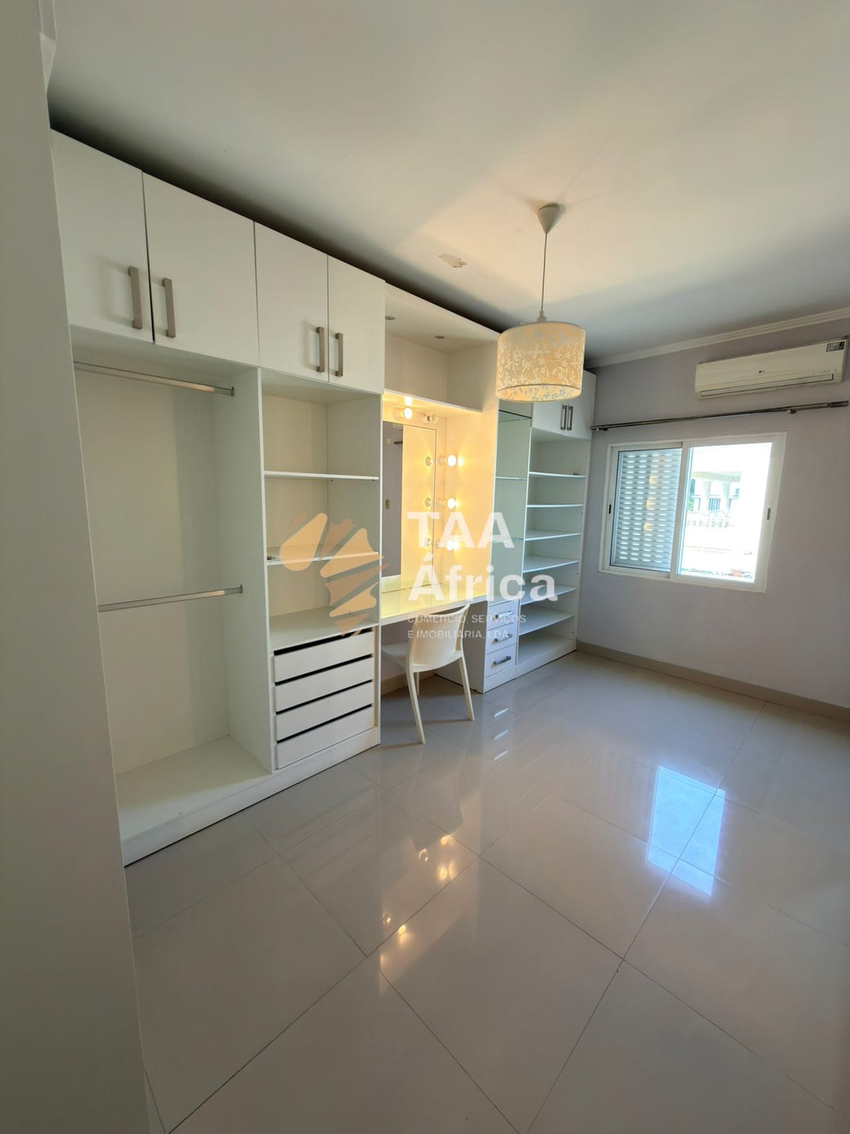 WhatsApp-Image-2025-10-26-at-22.09.38