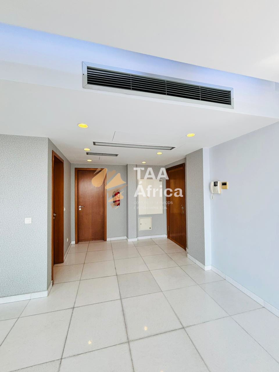 WhatsApp-Image-2025-10-28-at-16.31.34