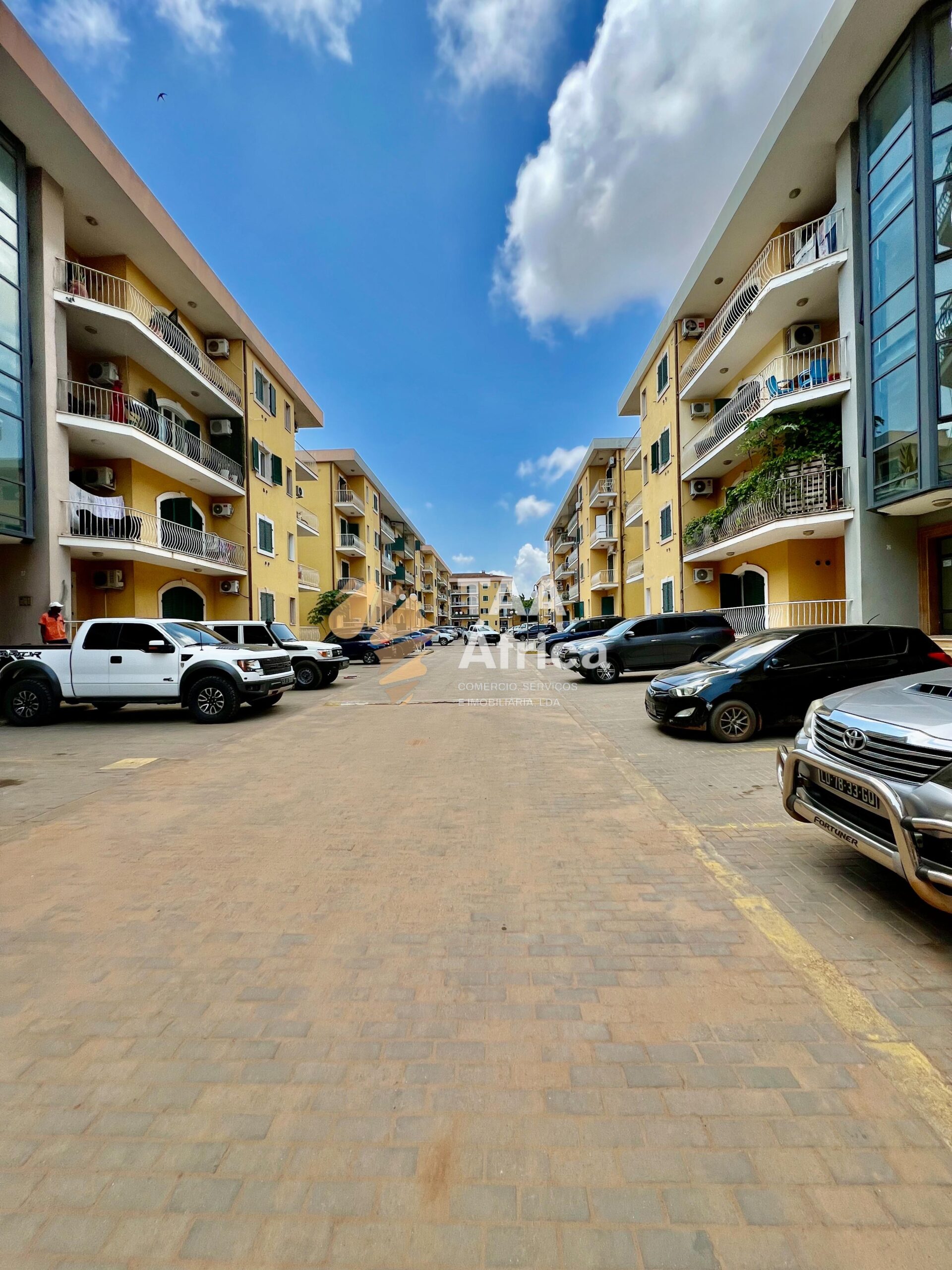 ae445926-9ca8-47d9-9ee2-cd7b98143d51