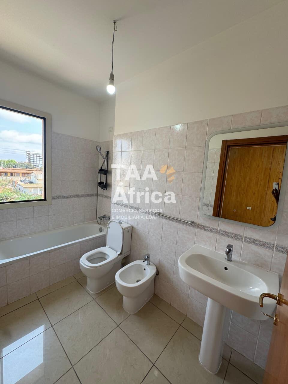 f8909941-f6ff-4586-8b8e-c241014d5952