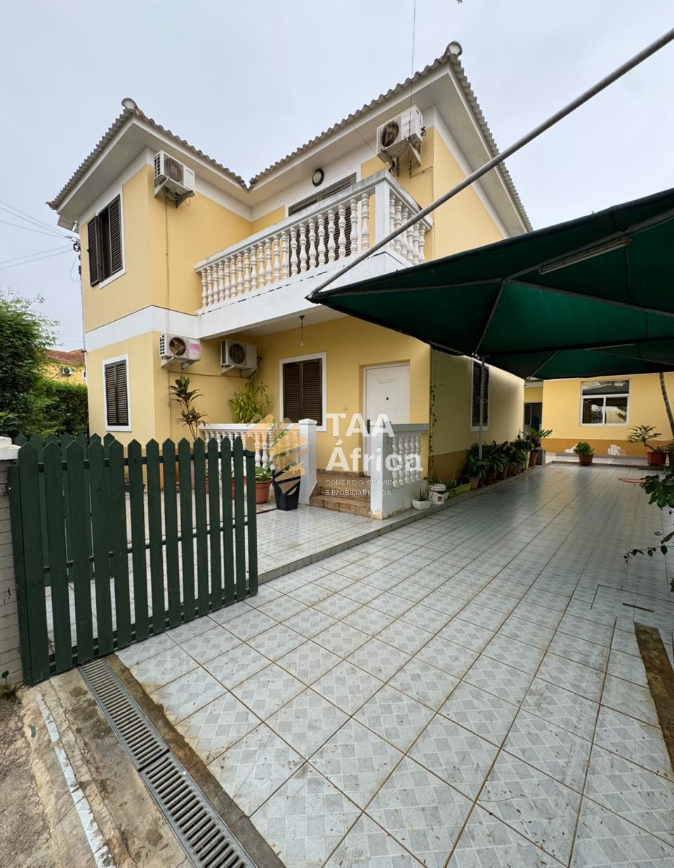 0b066a79bec84ff6be7ad1038cf2e088