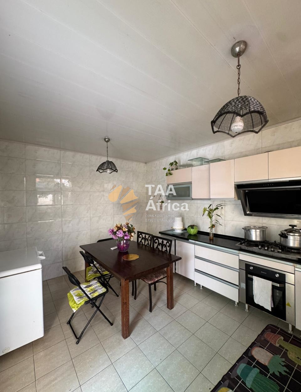 4d00ae97d06849f990028f2daeb9f03c