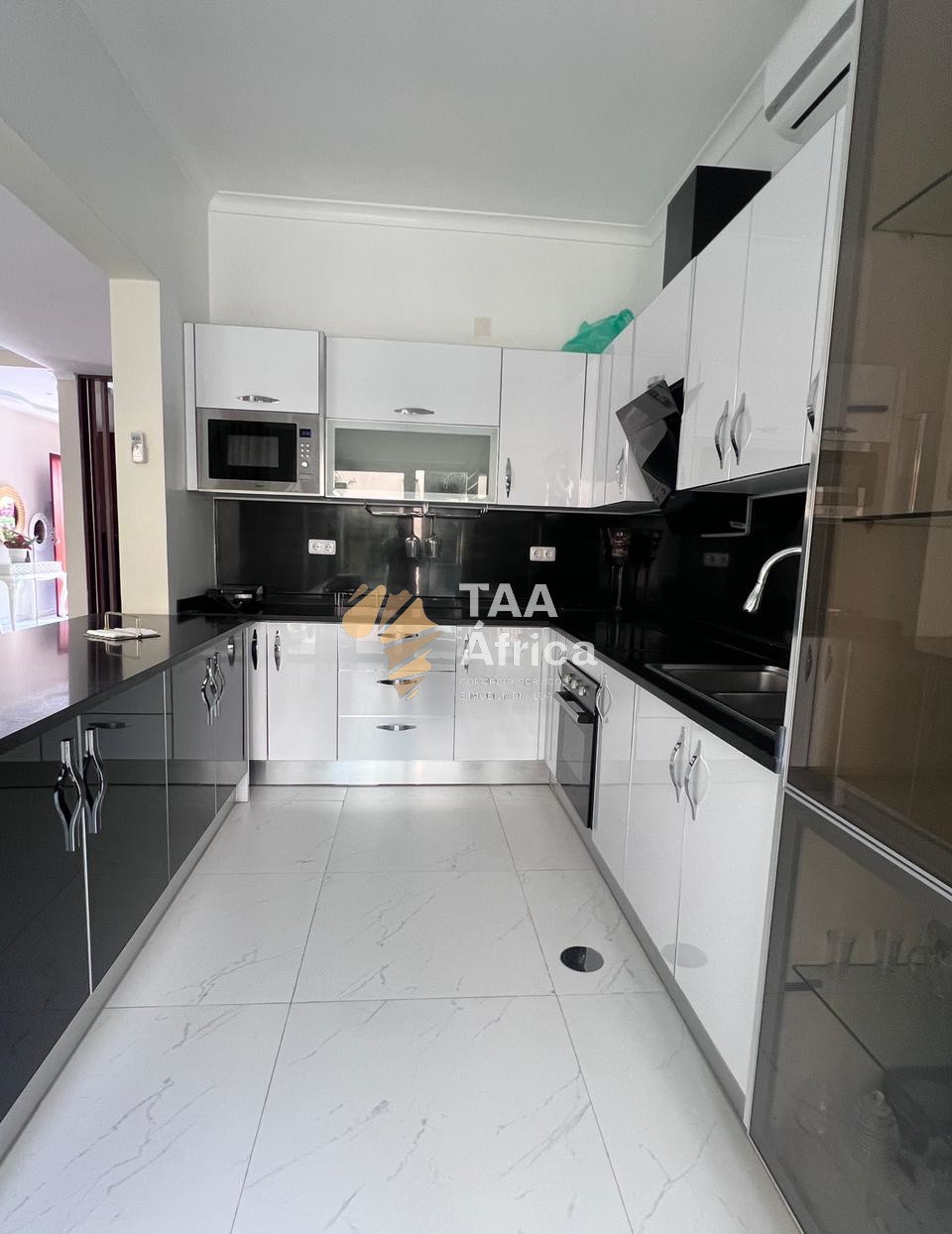 89bdb4e72e9843948bb6becce4e3df0e