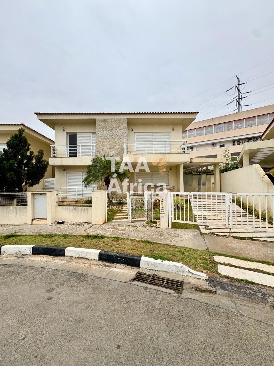 99a4c1f3-e1d3-4450-9e2c-124db9f245d3