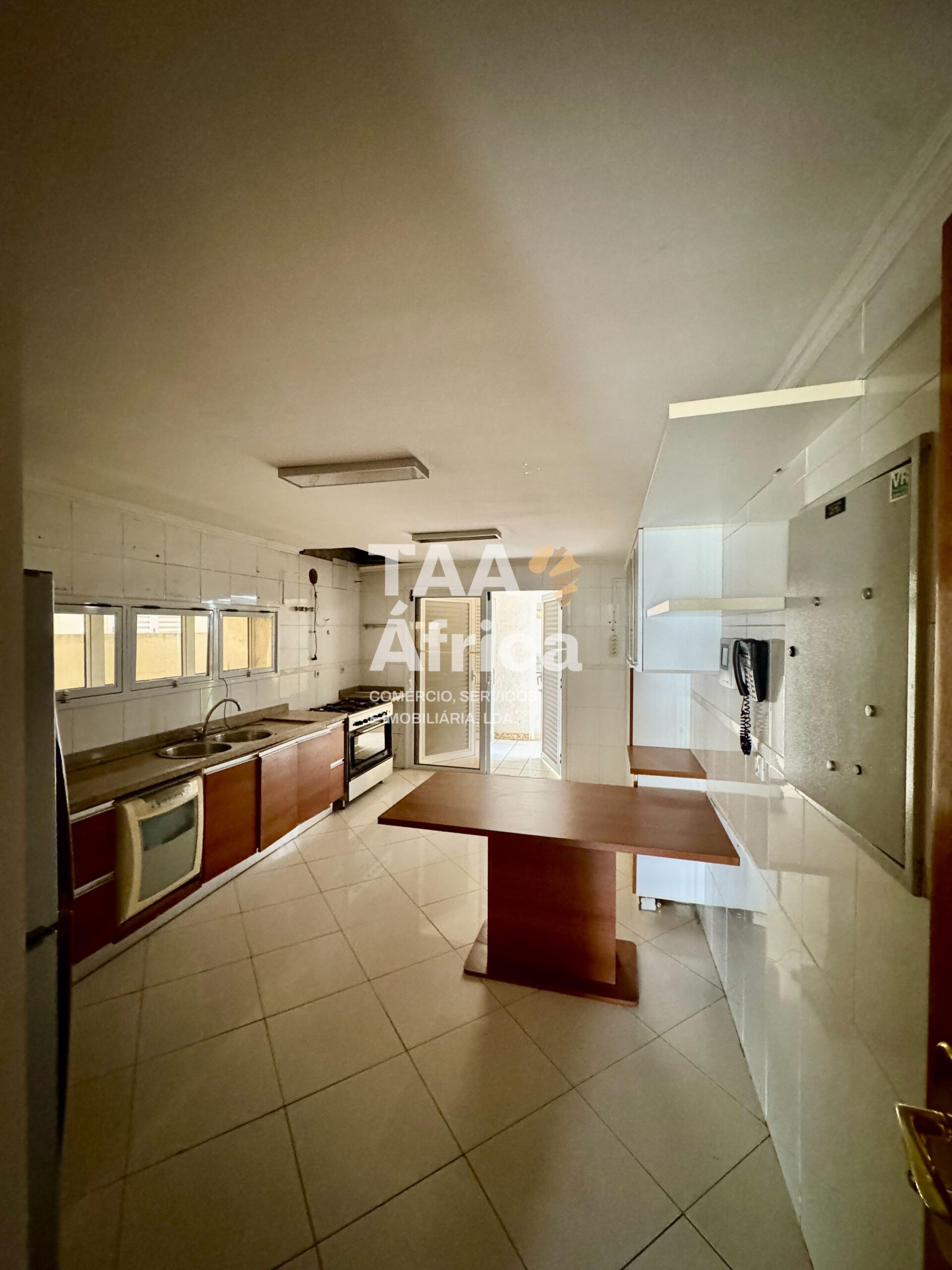 bc9e22f5-7b3c-478e-bfb0-2352d6588753