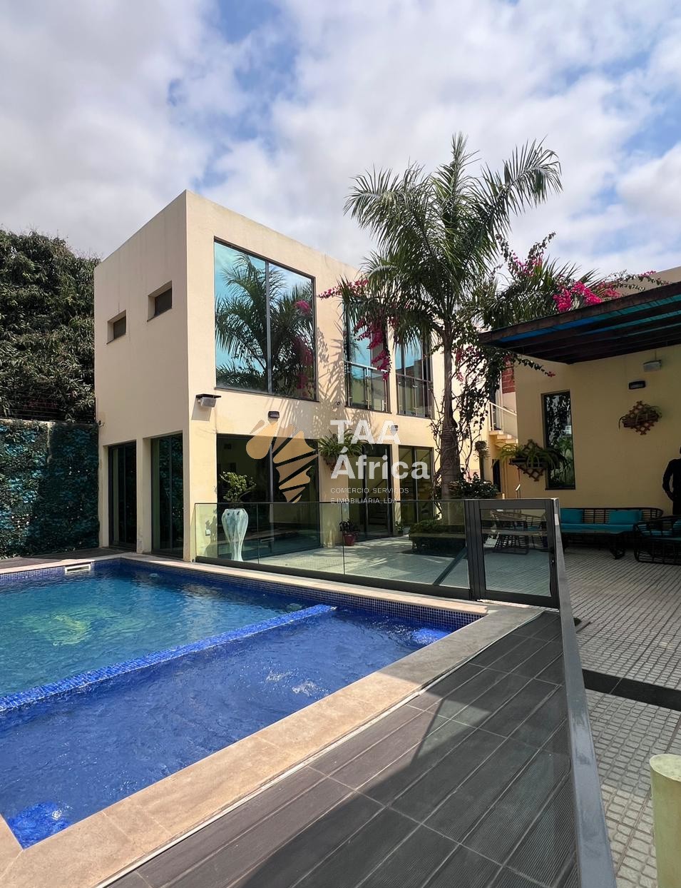 c8c1d3a676c643da8ab63a5fc1a53c7d