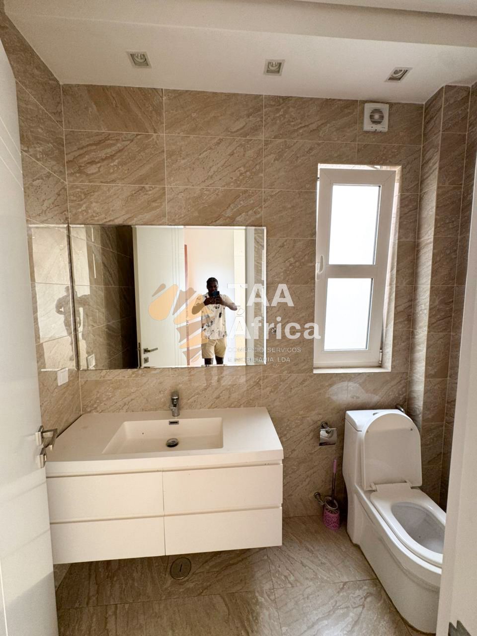 WhatsApp-Image-2025-12-15-at-12.34.33