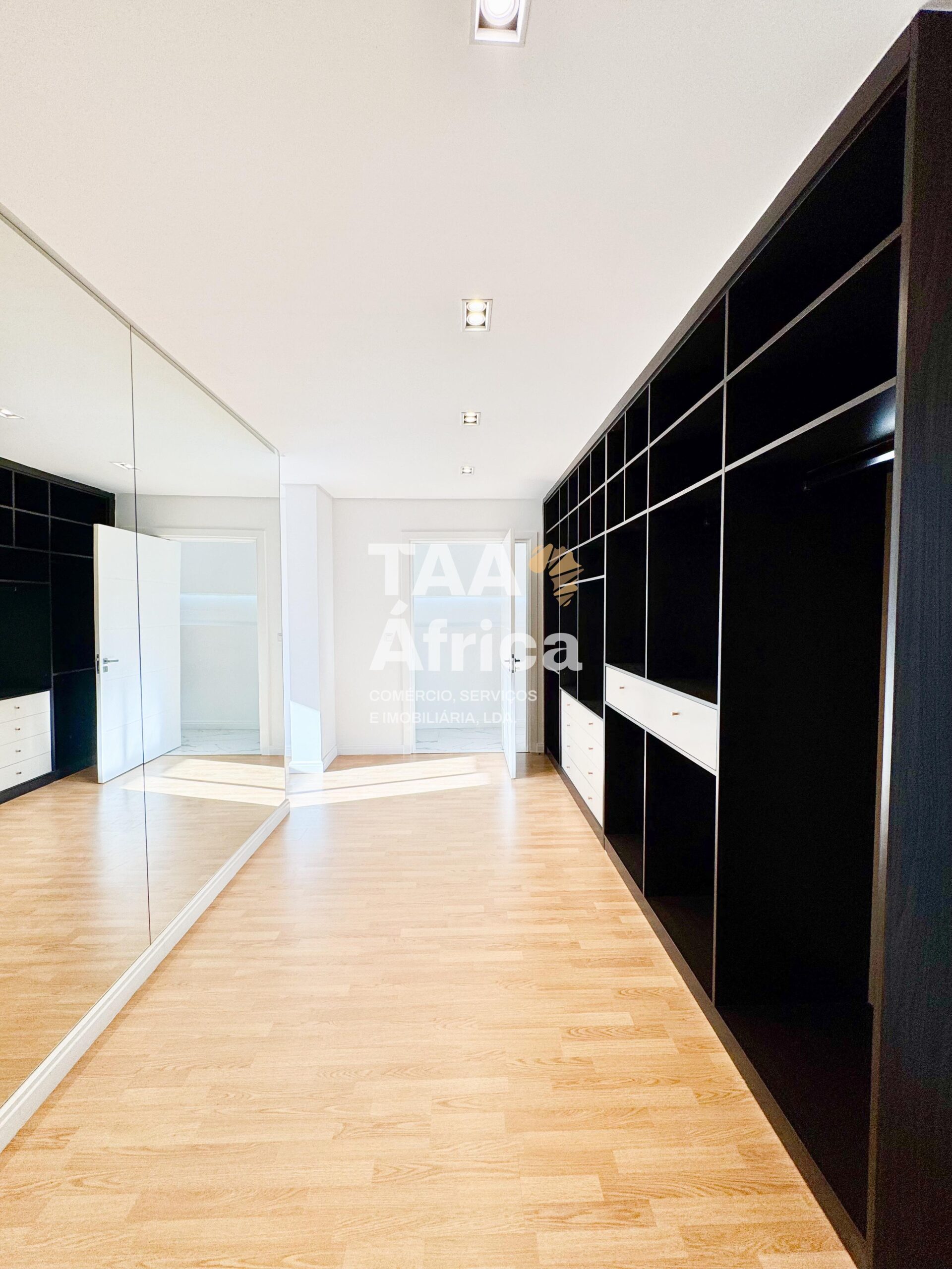 1ed8727c-1903-4ba3-a693-de62f70d0cf8