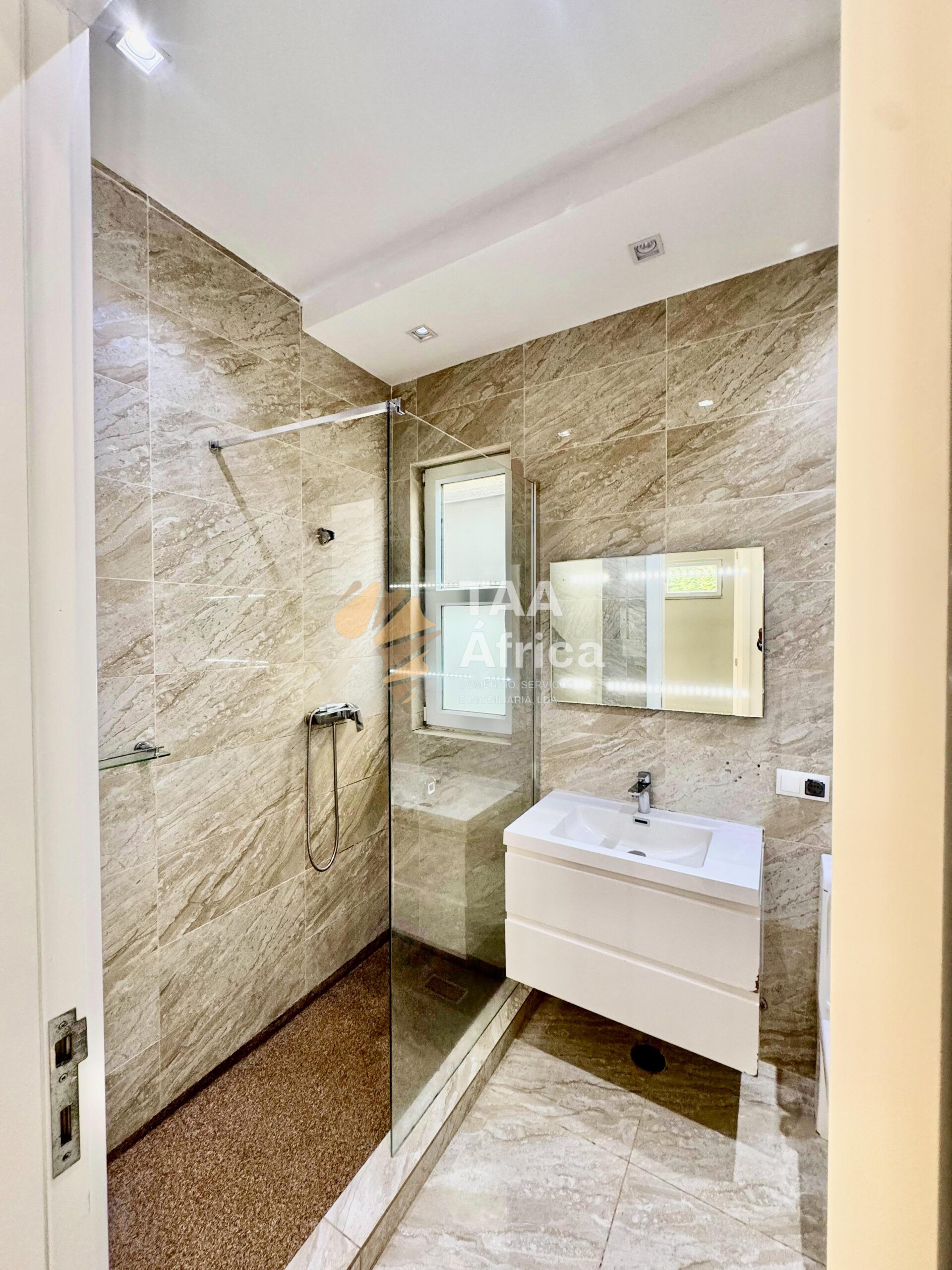 WhatsApp-Image-2026-01-15-at-16.19.06