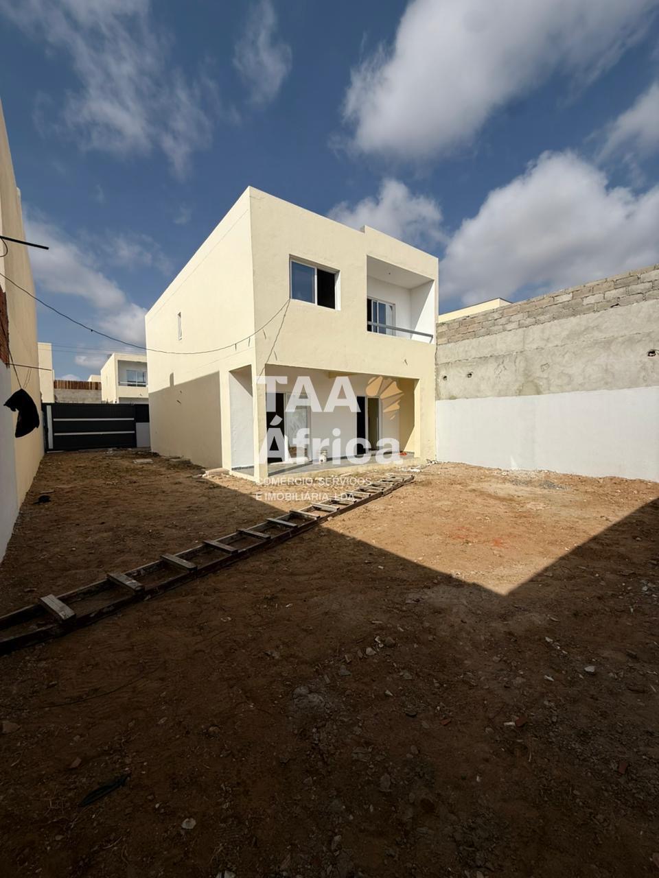 4b92e1e6-b7d9-40d1-884d-6862081e7550