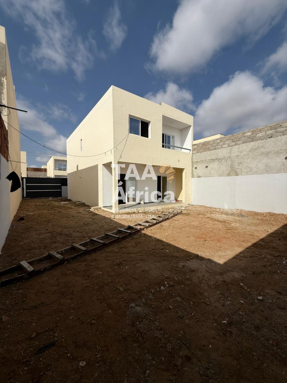 69005c8a-6225-41f6-ad64-f2b8d3472dc5