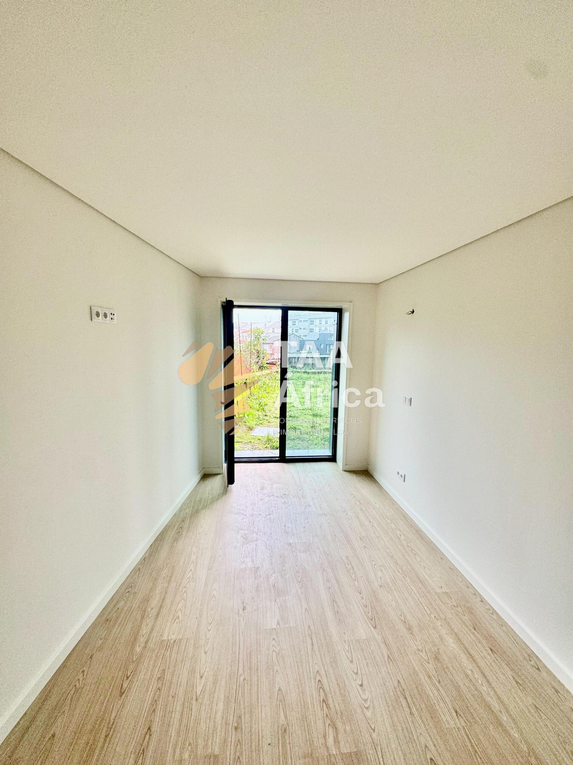 WhatsApp-Image-2026-02-18-at-23.56.45-17