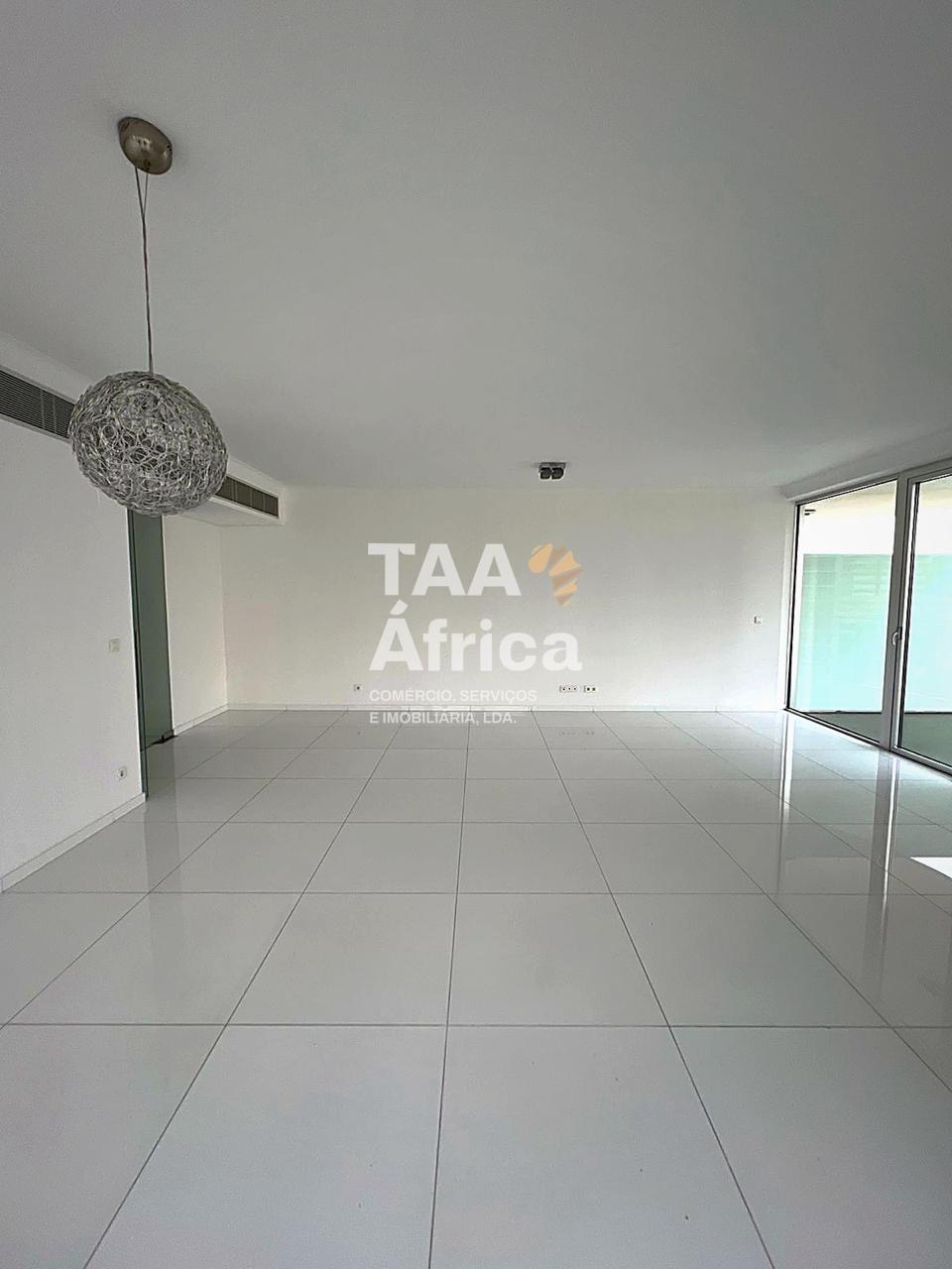 02cc570d-aed6-41ca-b249-b176ced01c23