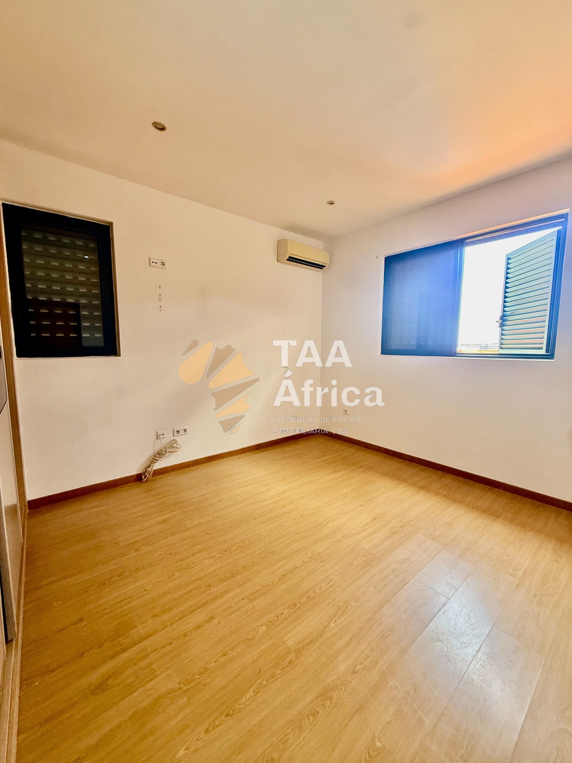 288d9b0e-e75b-4cc2-8a96-3fb93984cc92