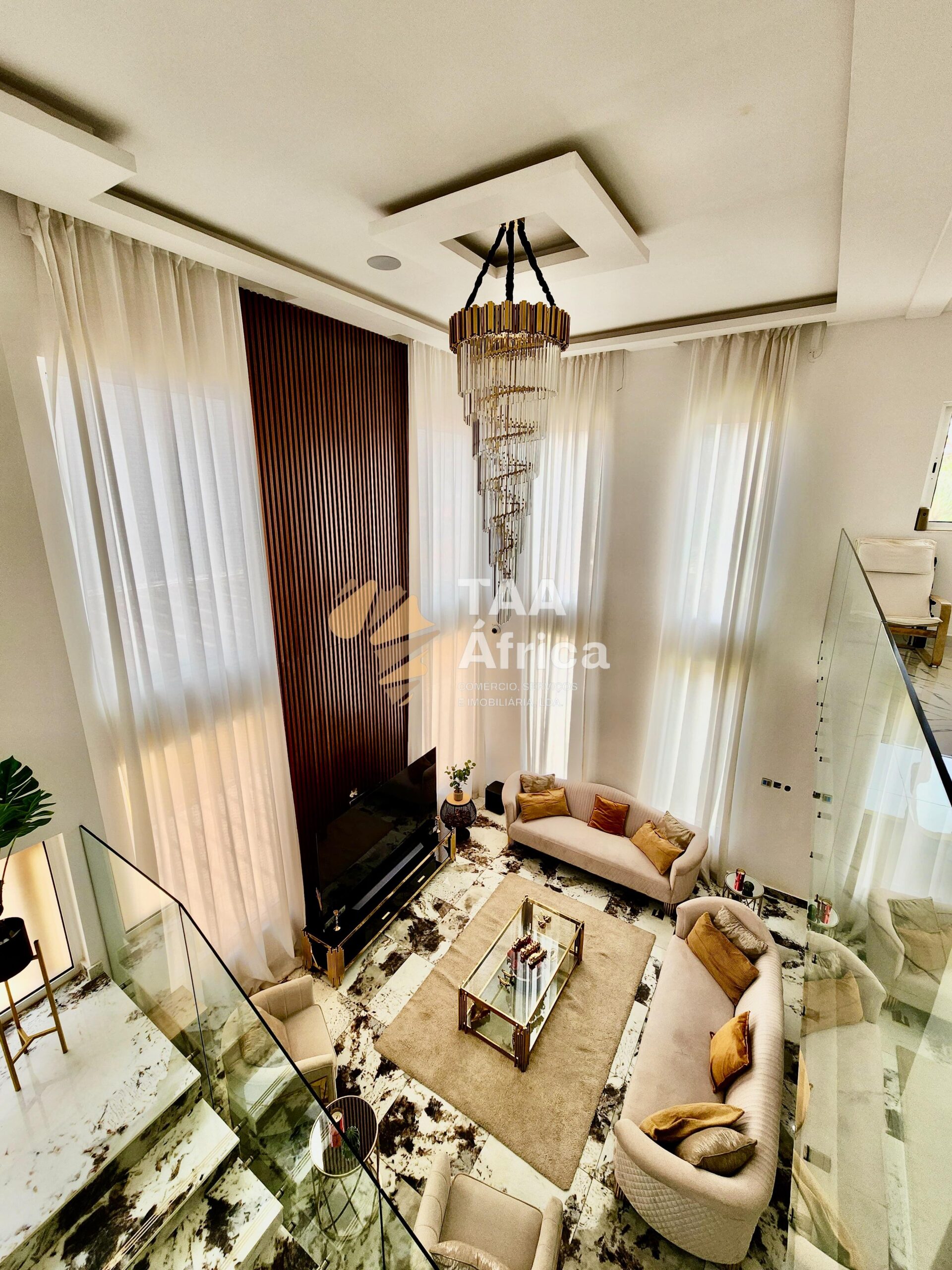 2c0ee4a8-7e72-4427-bd98-21609fa188d6