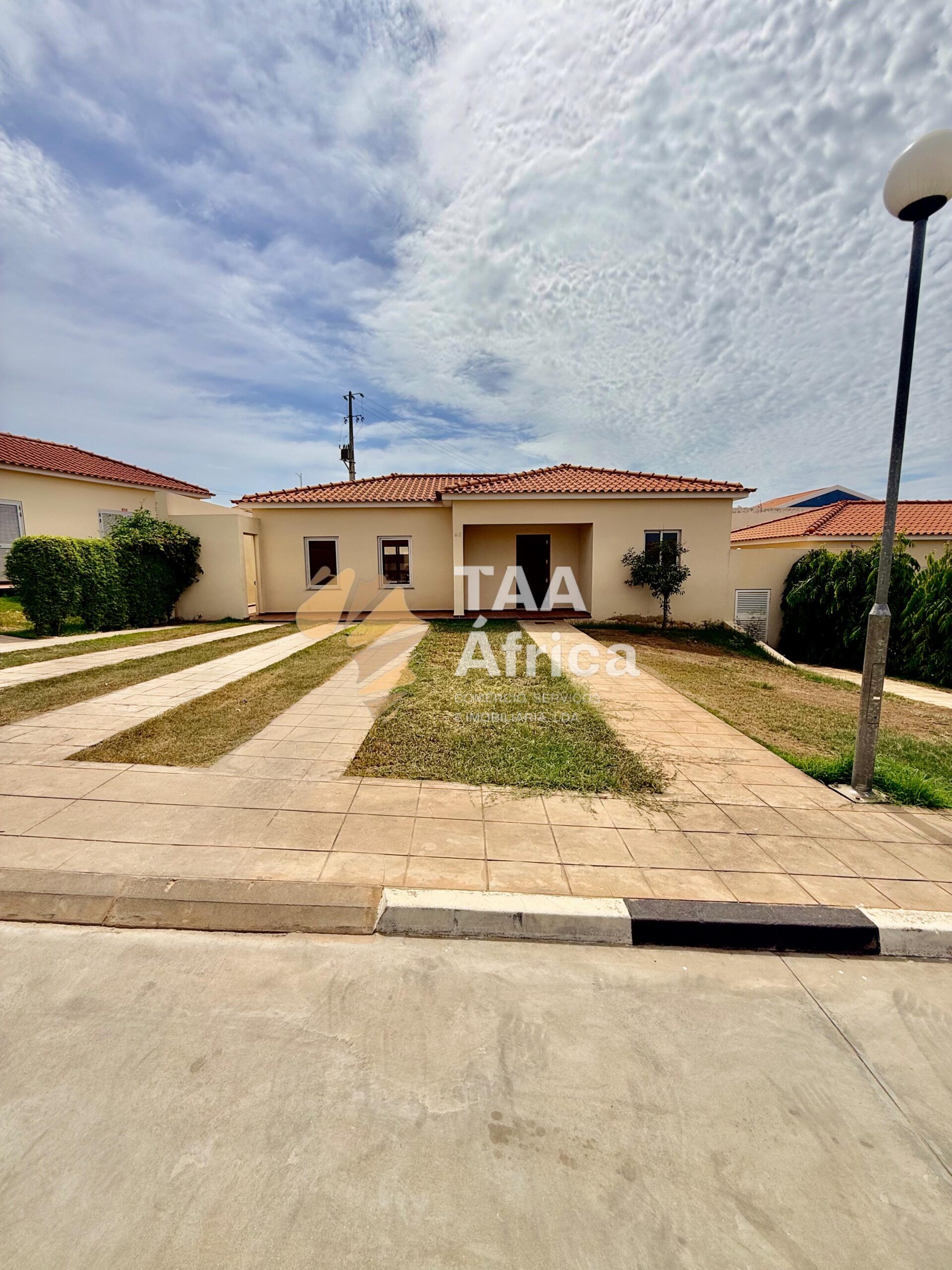 2e464417-3224-4cf6-a906-e3a317a76812