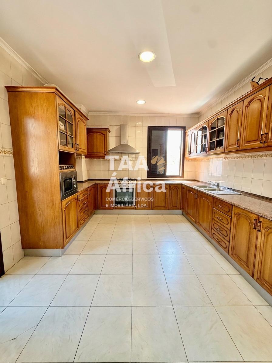 35f985c6-0167-4ced-b31f-01e1b1ff4aaf