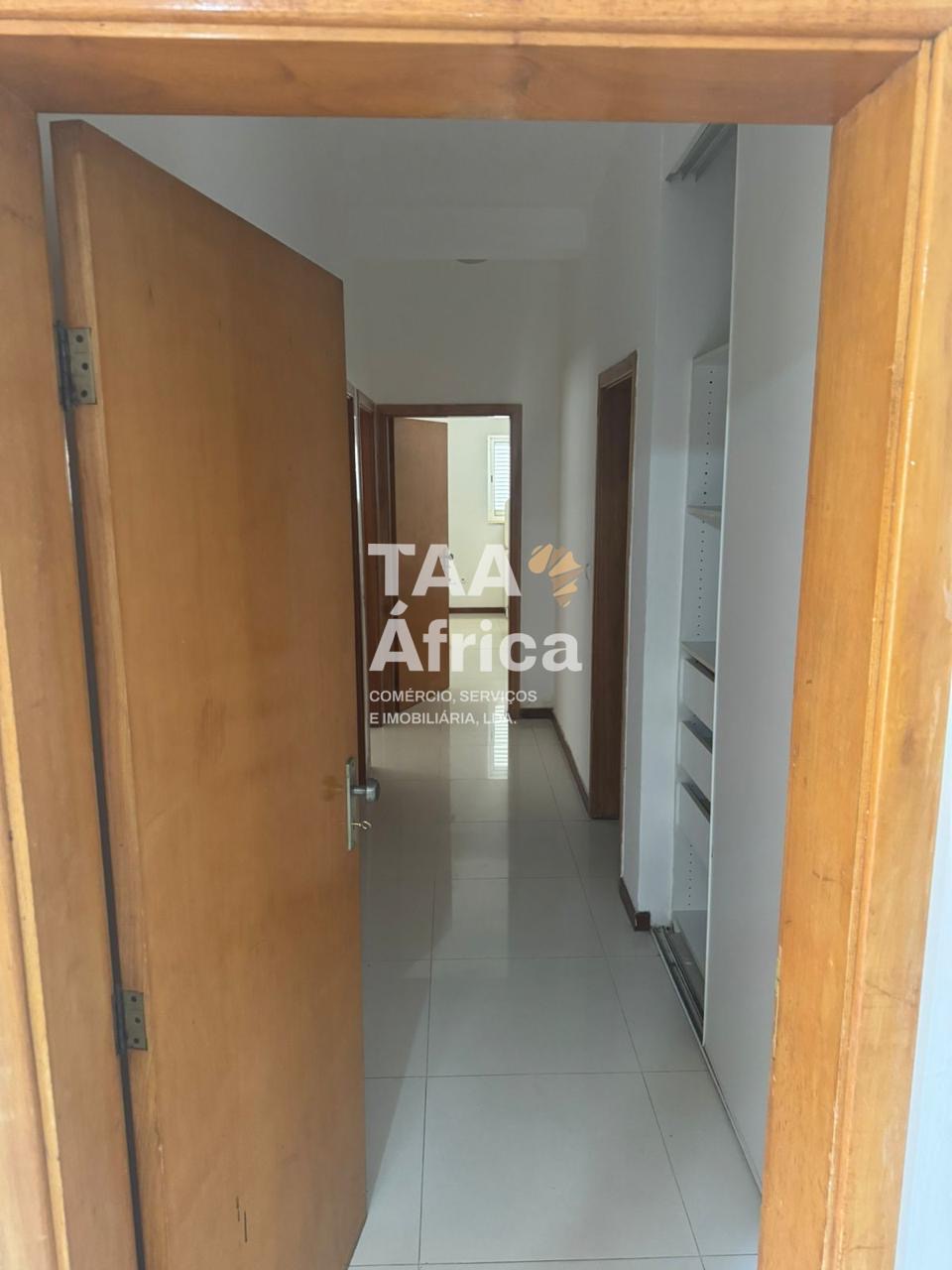 36e5cdad-9786-4af4-99a1-235958926394