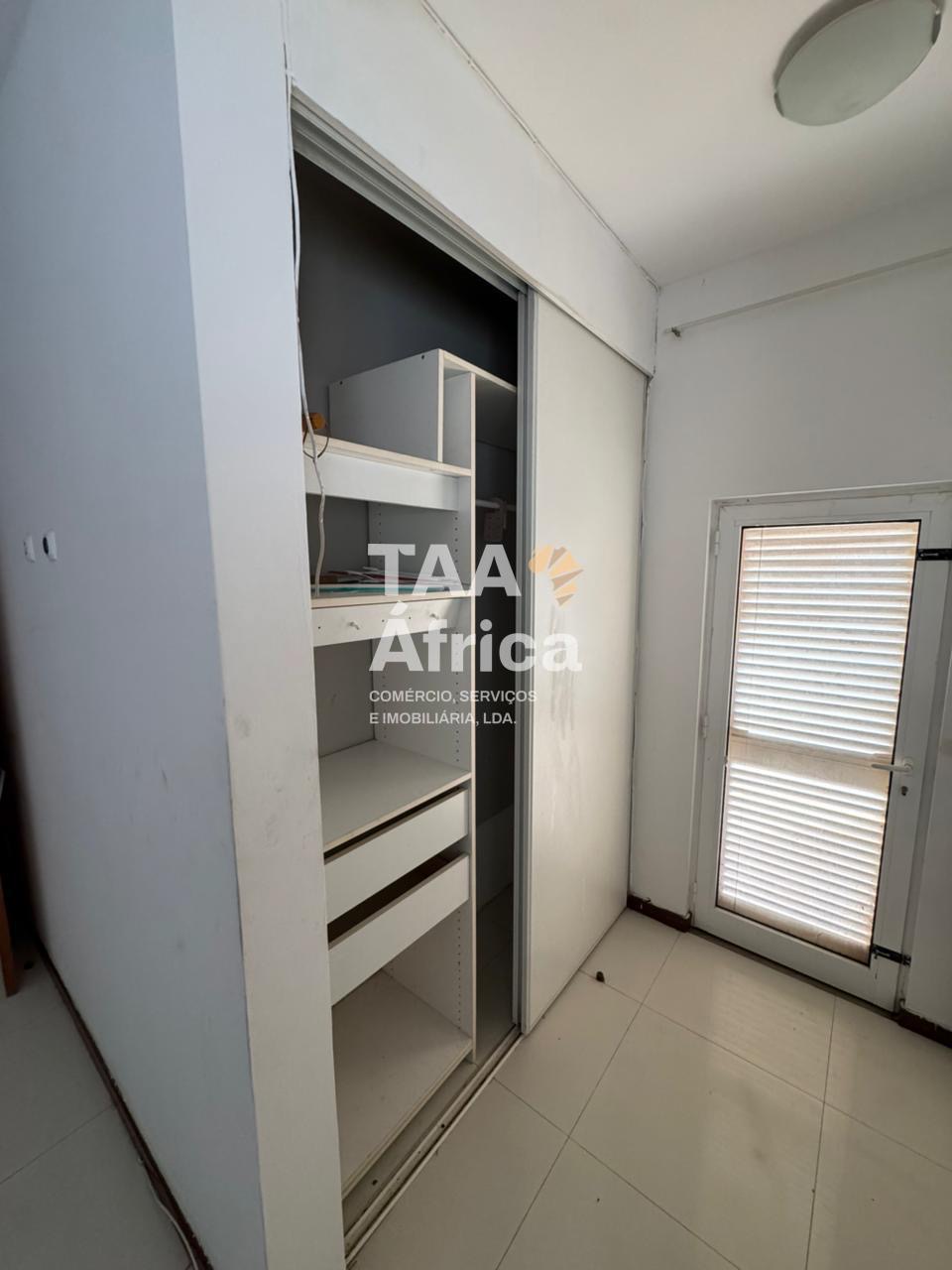 3e6a33e1-c665-44a6-9a77-647e9fe0a446