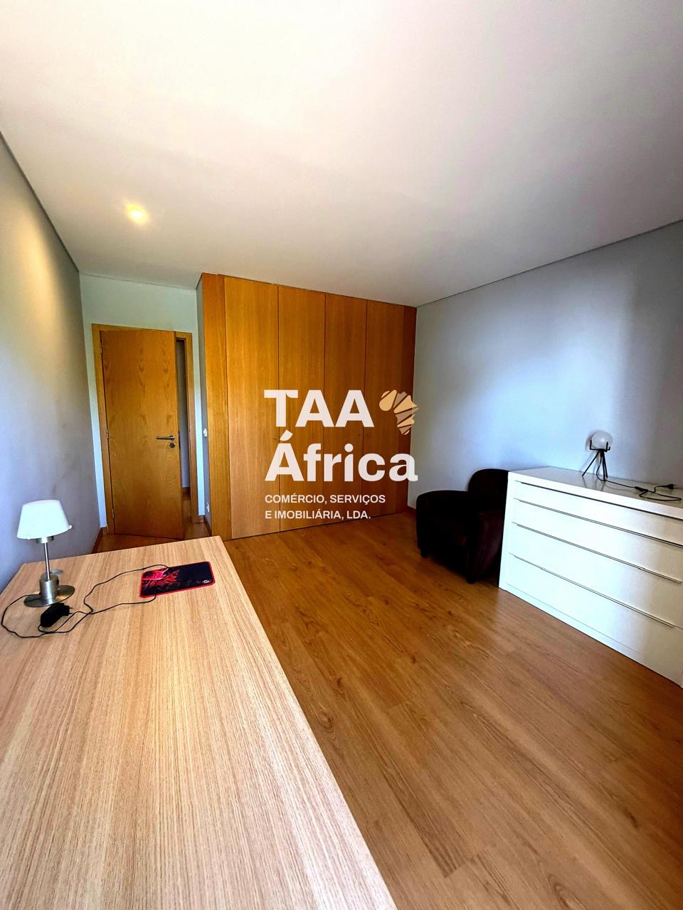 3ec9b568-f799-4c24-8c47-be5cc91744ff-1