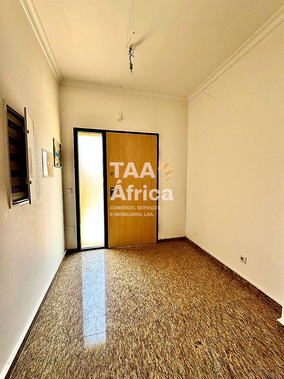 4e8fca33-2148-40d5-bd4c-76b9b21cb3a1