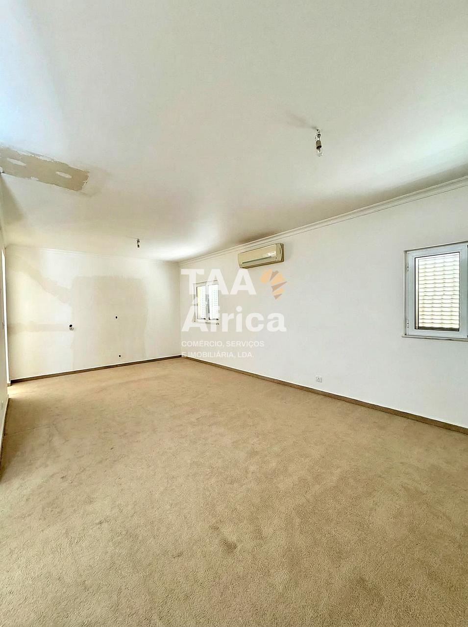 54dc7bcd-b5fa-421a-b6db-96343f98ce47