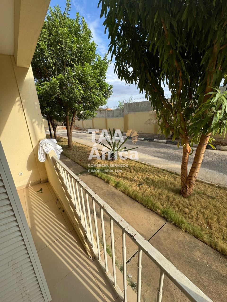 57134270-6419-45c3-884d-023713e99105