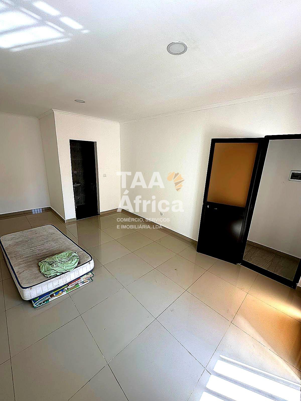 59643cff-3c8b-4ab3-81b5-13b52c59a99c