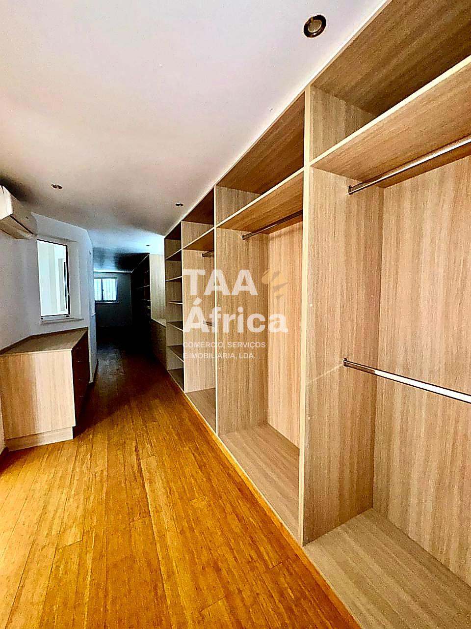 693971ea-70b8-4df8-b8e8-4eb63446593c