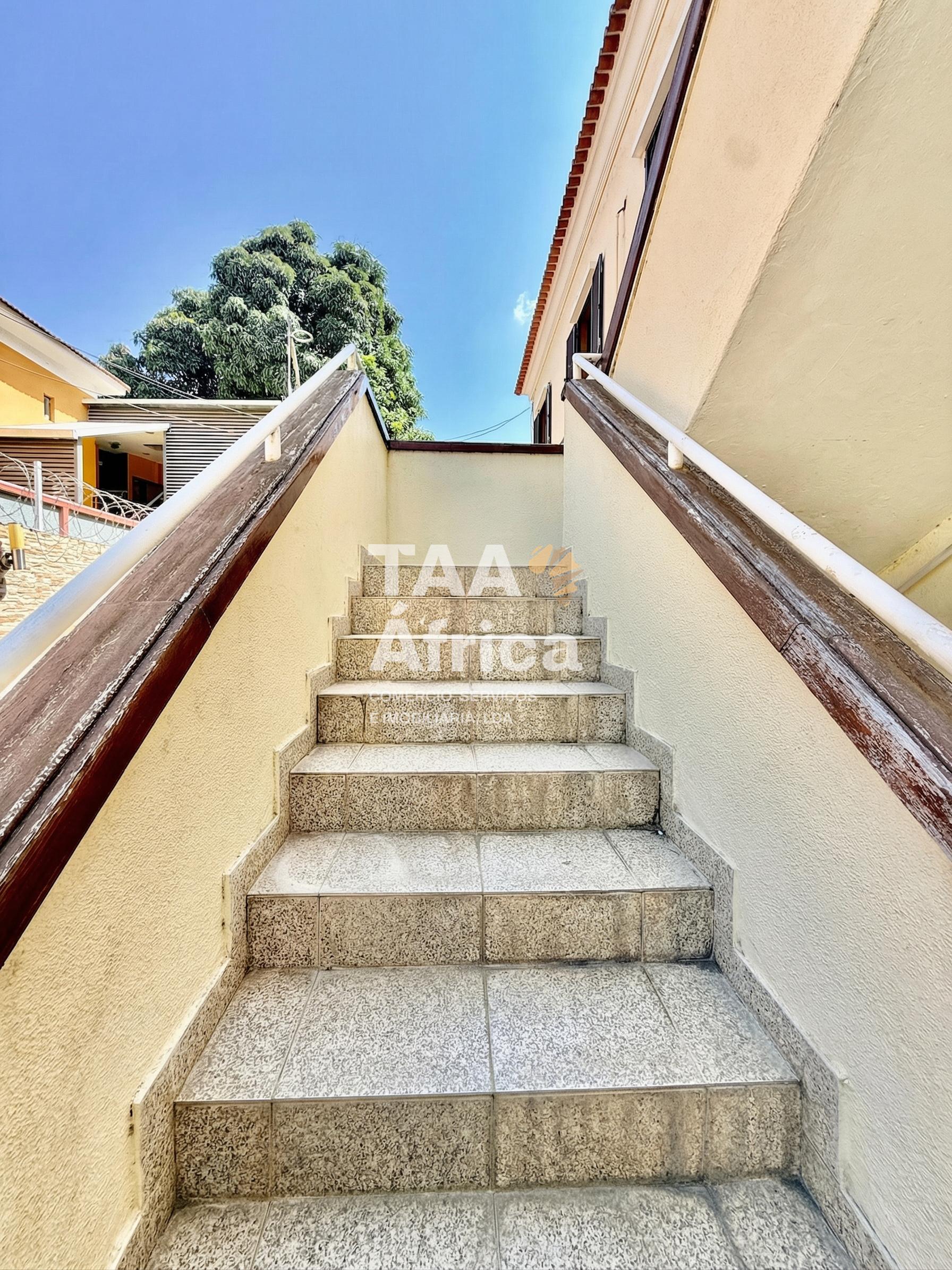 6c74038b-454c-4798-8ac1-a8597c4fbbe9