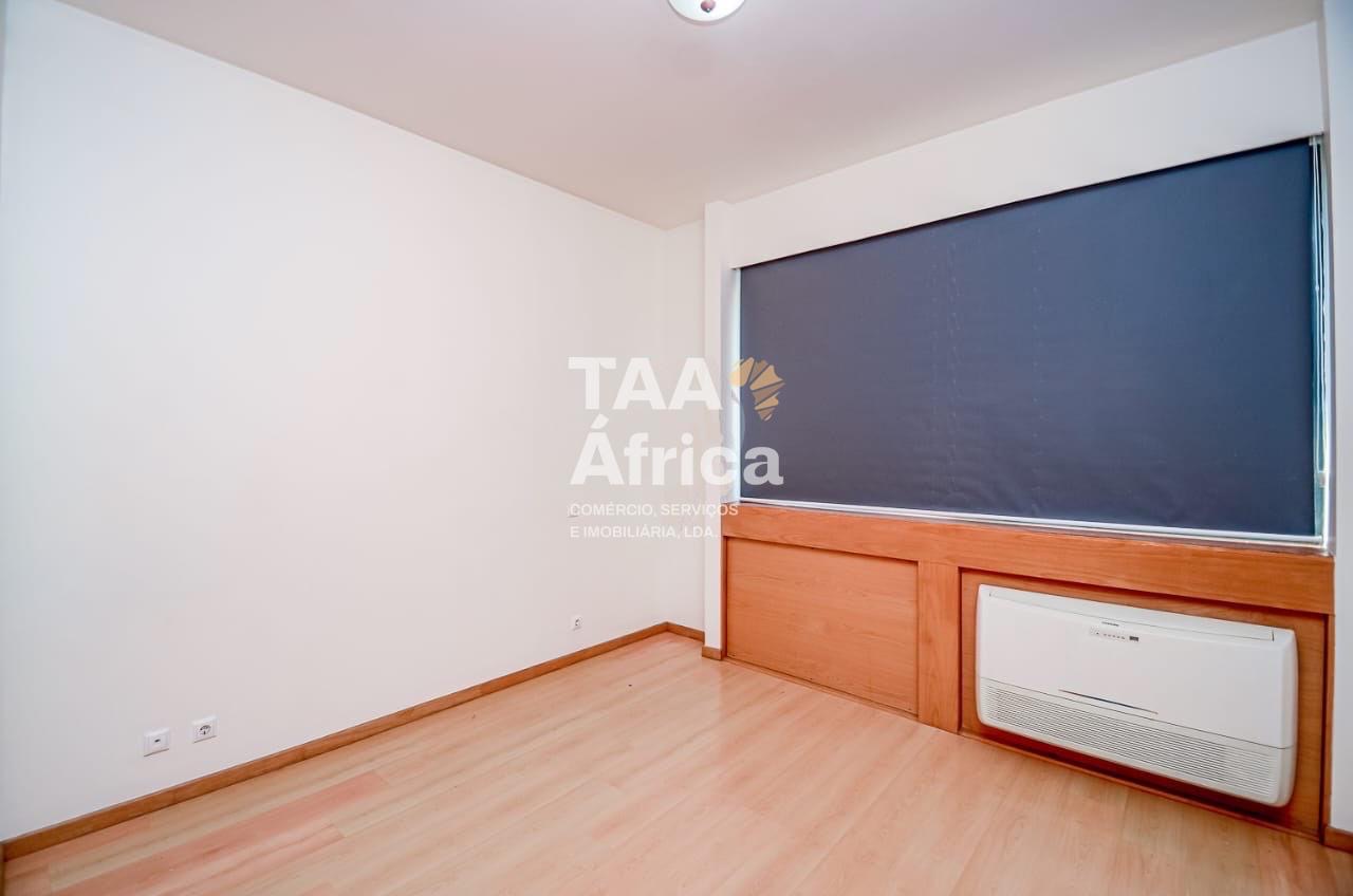 8d393c3c-cb22-4e7e-8e4f-60a62b9b05e6-5