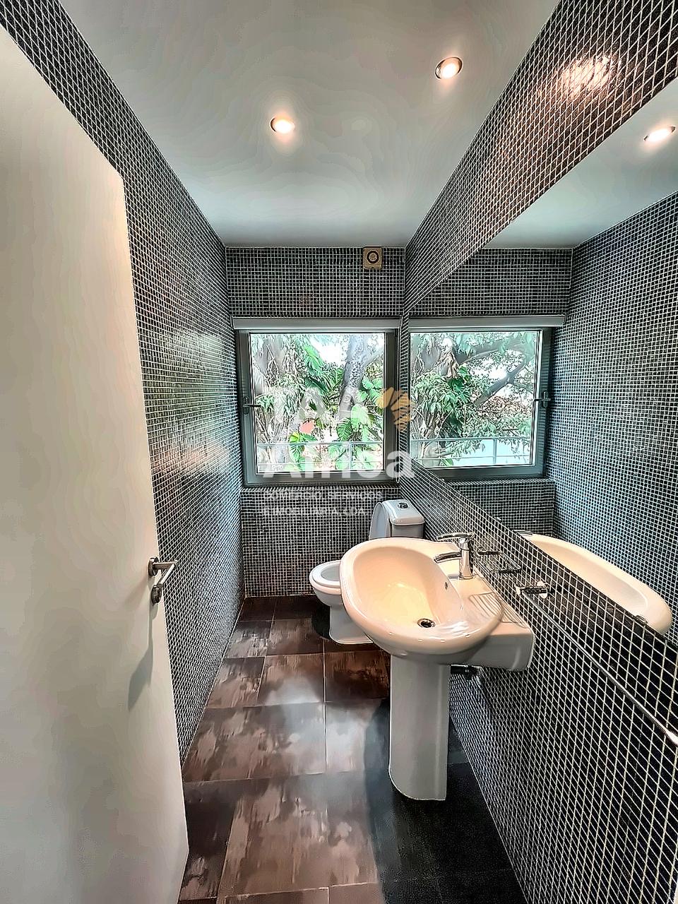 9b2a6dd8-6549-400a-9950-05876dc1a16c