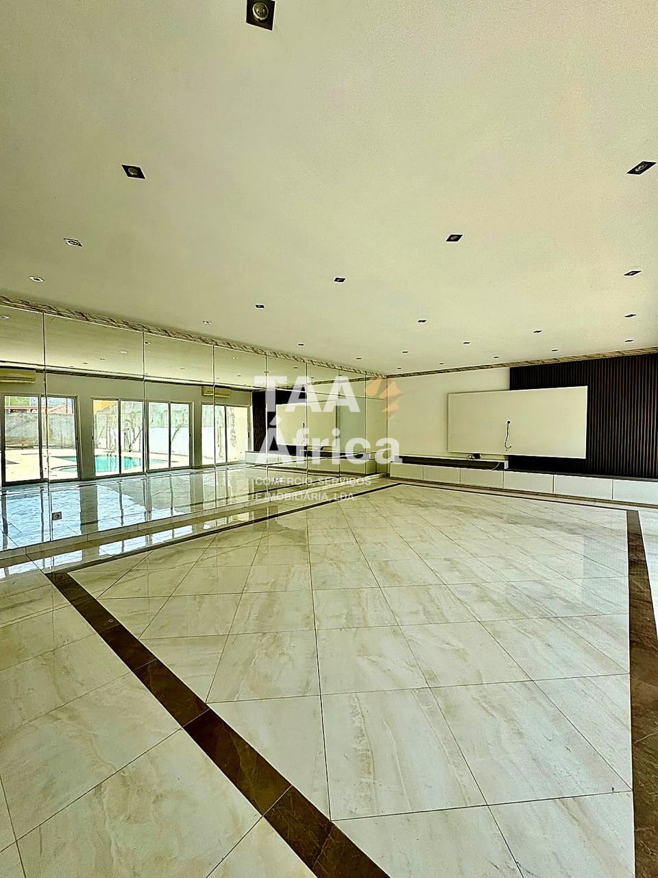 9c83eddc-1087-49aa-85ed-274bbb799c65