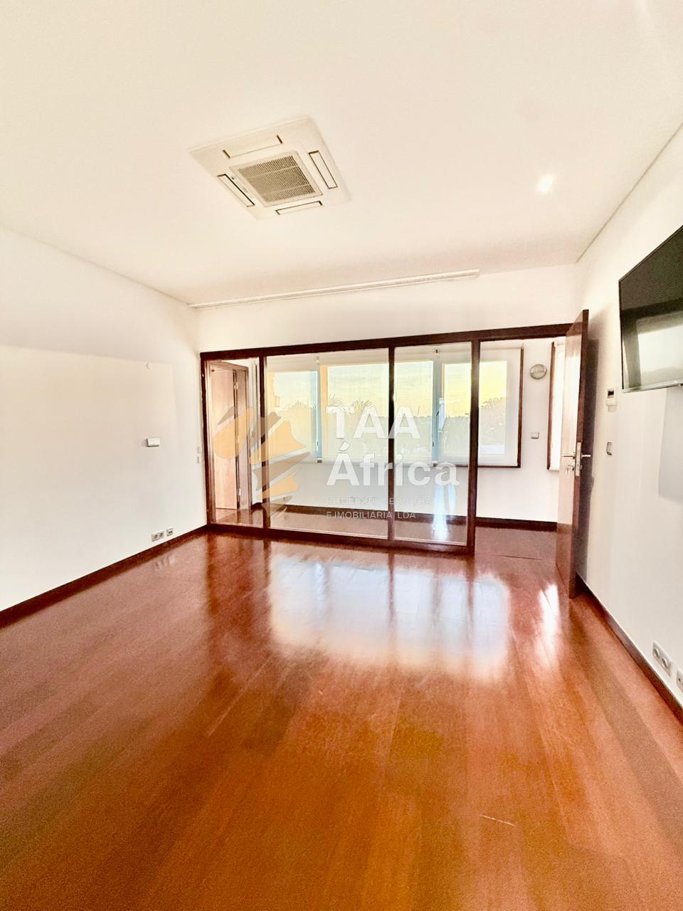 WhatsApp-Image-2026-03-01-at-08.31.38-18