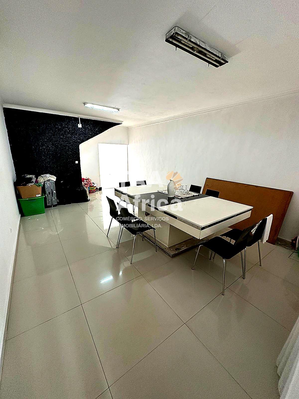 a068b8d2-f100-4f3a-ac6b-ce412988690e