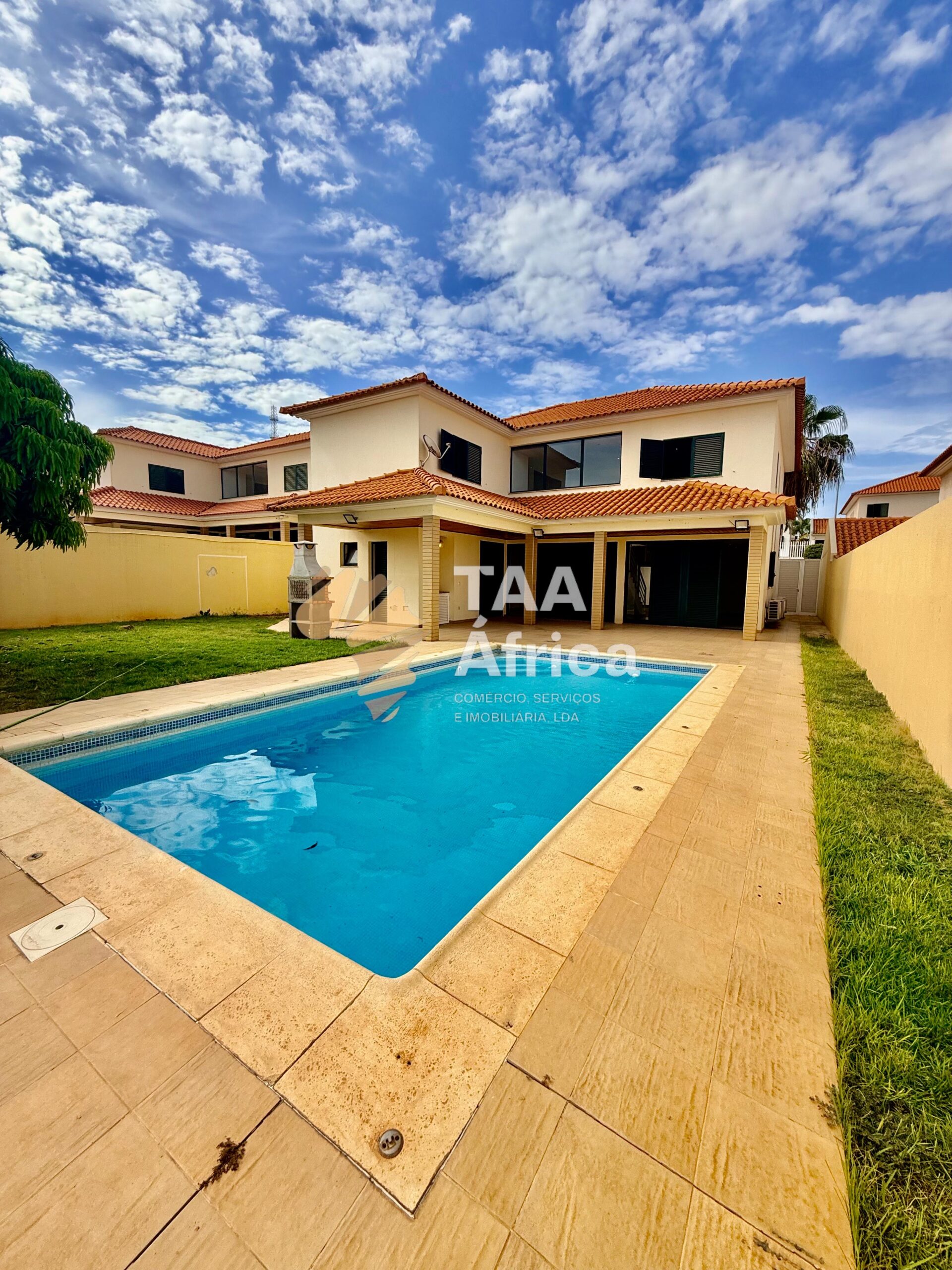 a5bdcbd1-6e54-4653-ac0b-e8b94b1febeb