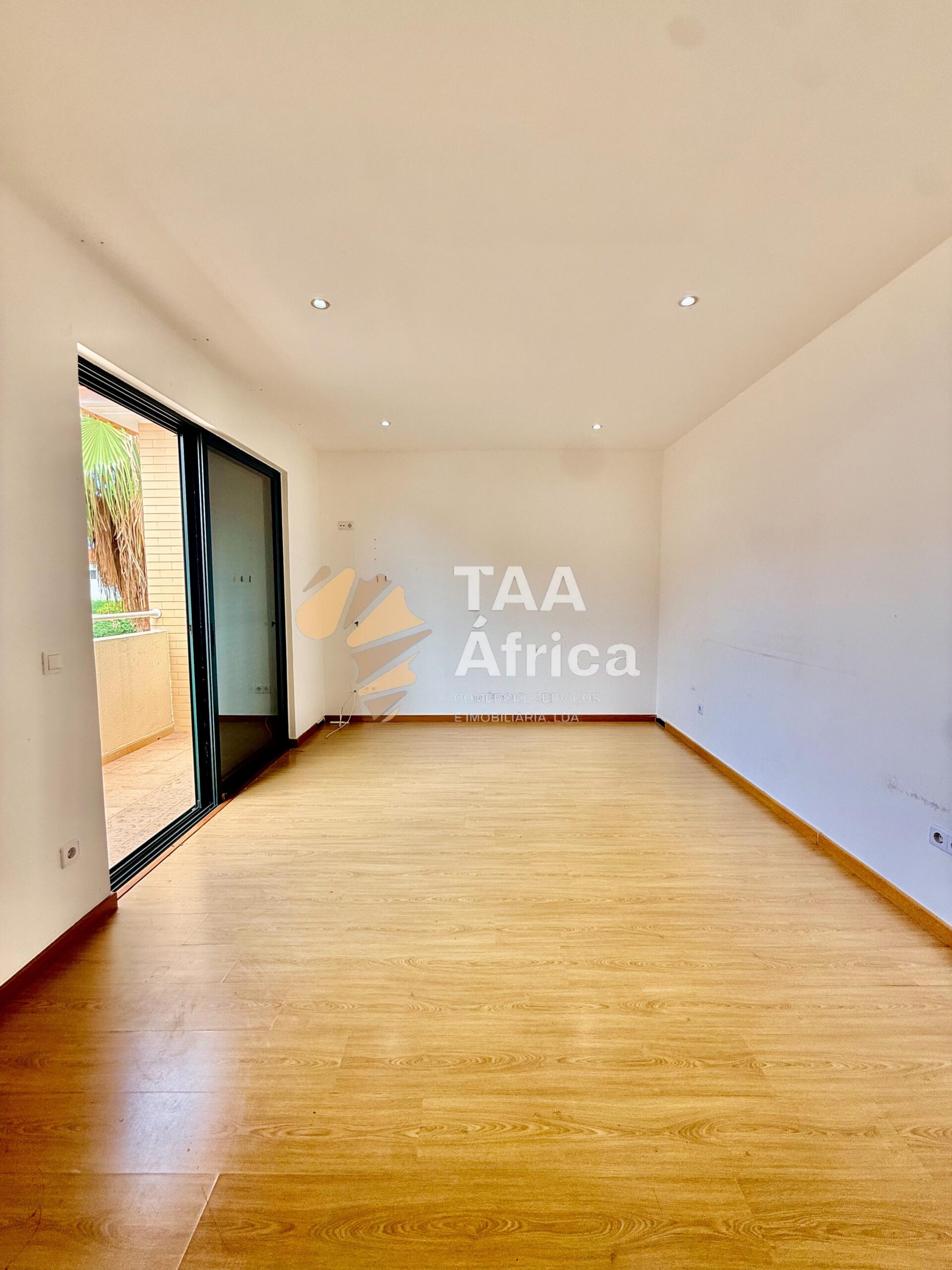 a6abdb7e-6b4d-4b6d-8e3a-d8a4ded9ddf0