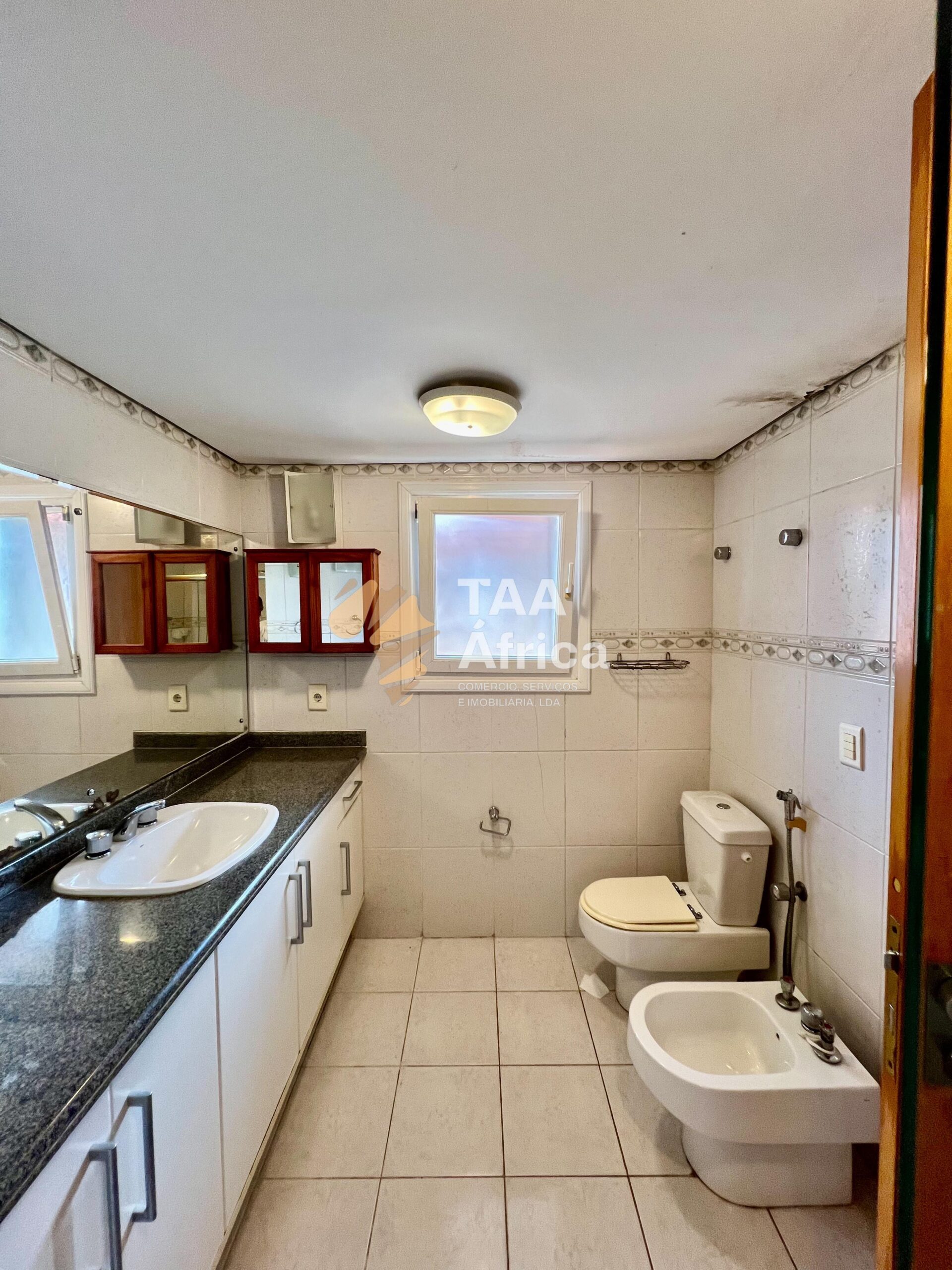 b4c4e15a-27c6-43fa-aa2d-9e5bb22b163e