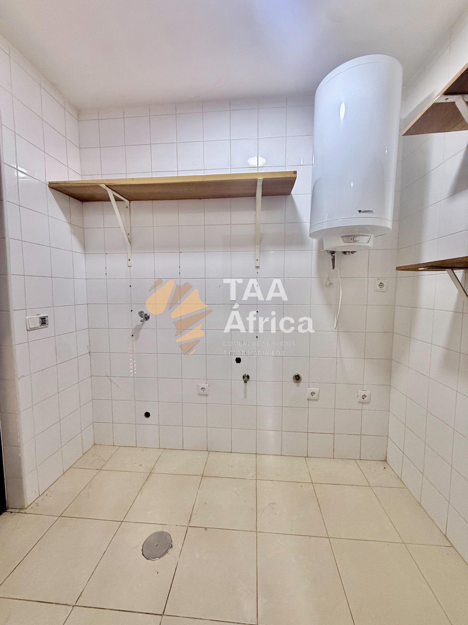 c2671a06-b5e1-49c7-a218-a017c8b276d0