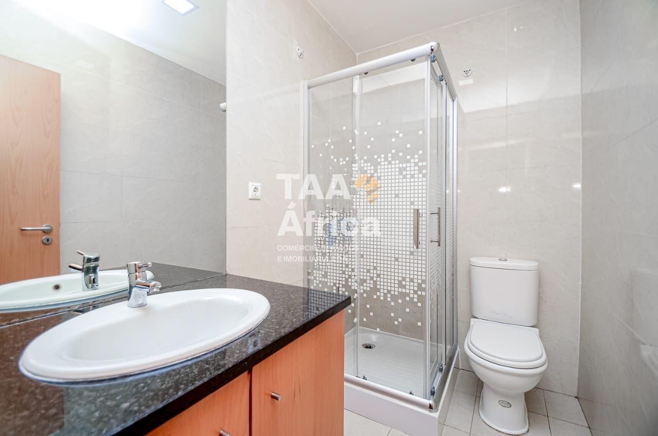 c33a4765-a7e5-4d53-a5ac-88b1d3487f1b-1